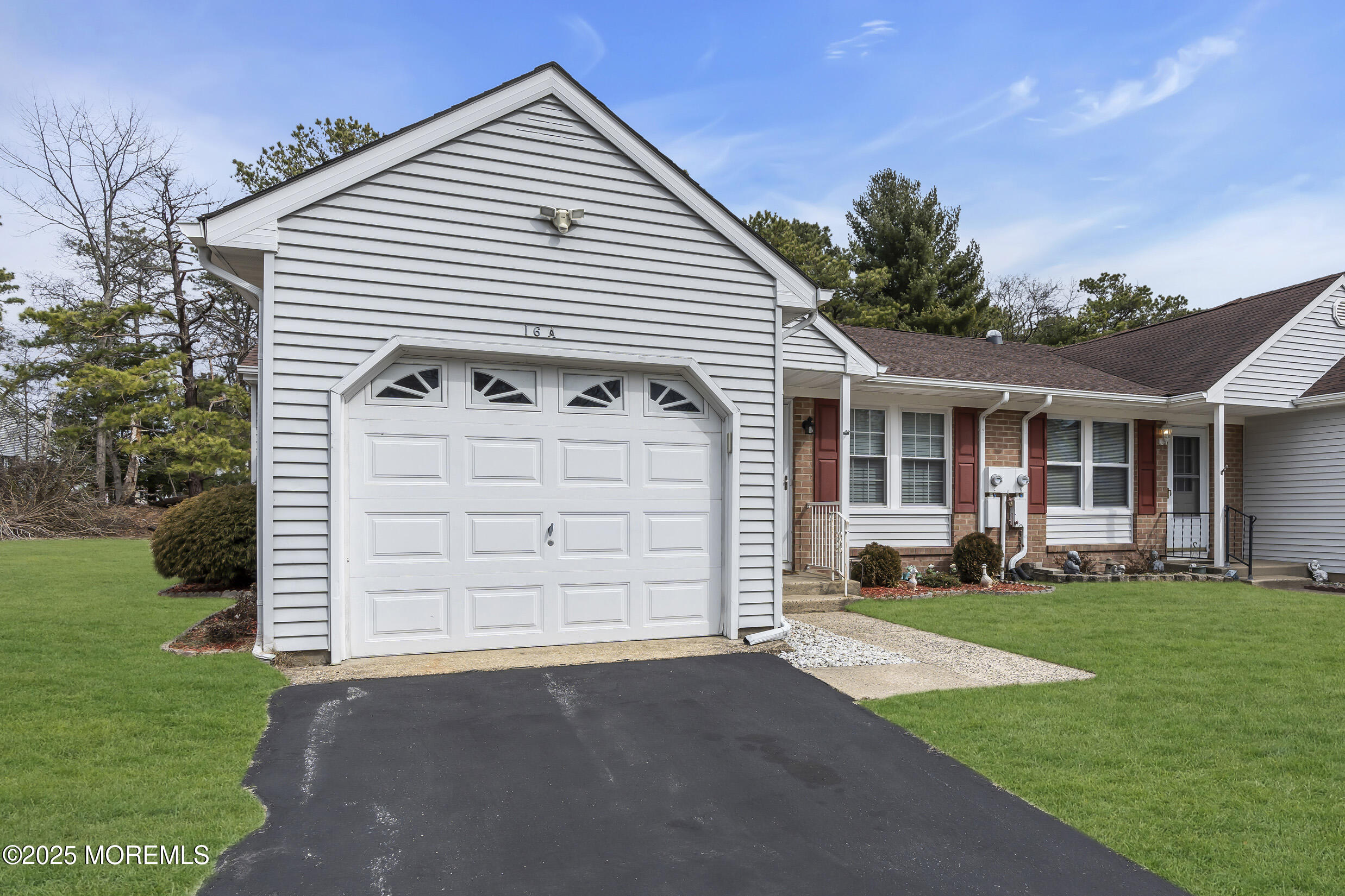 16 Easton Drive A Image 3