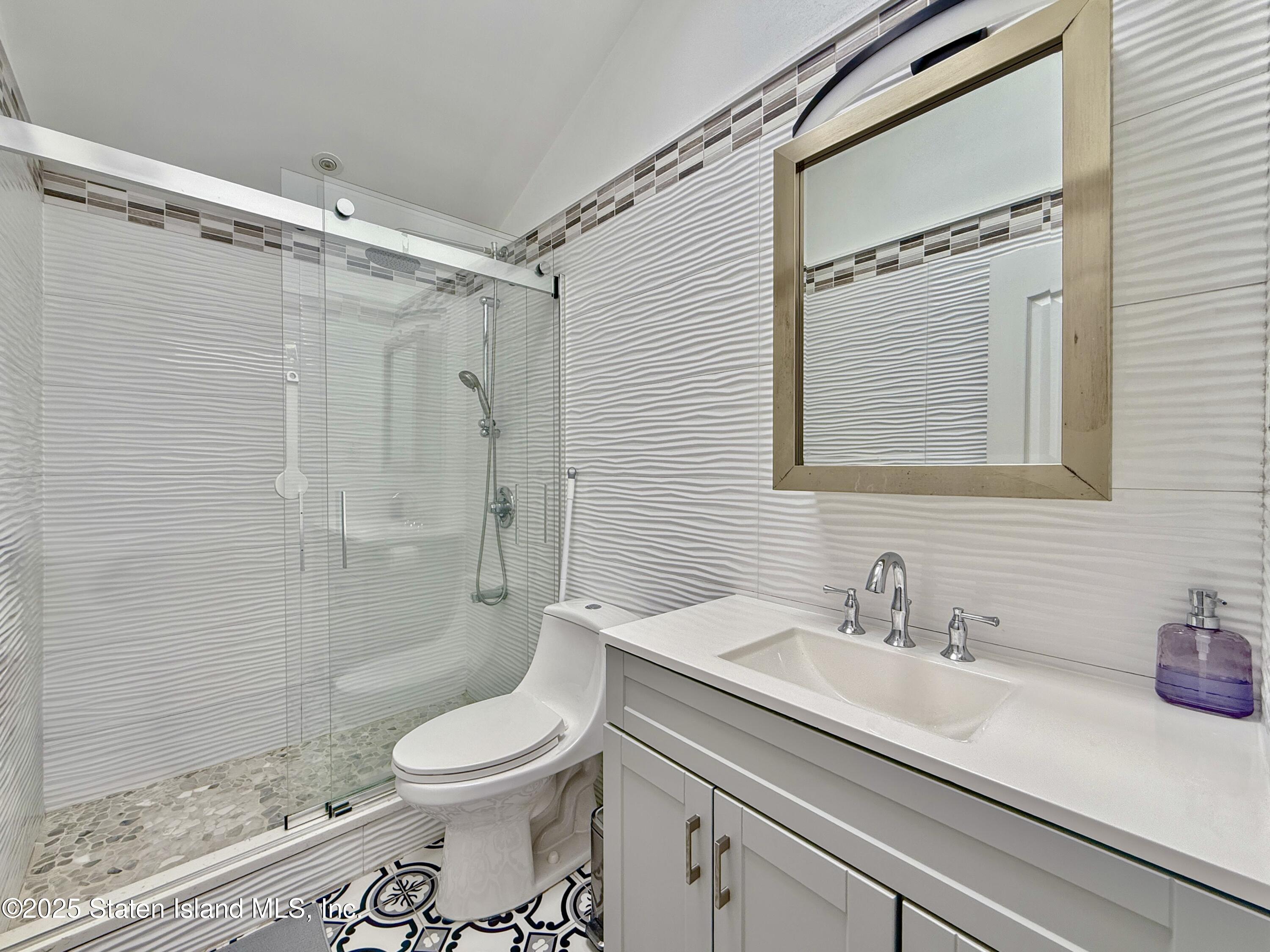 157 Lorraine Loop, Staten Island, NY, 10309 image 13