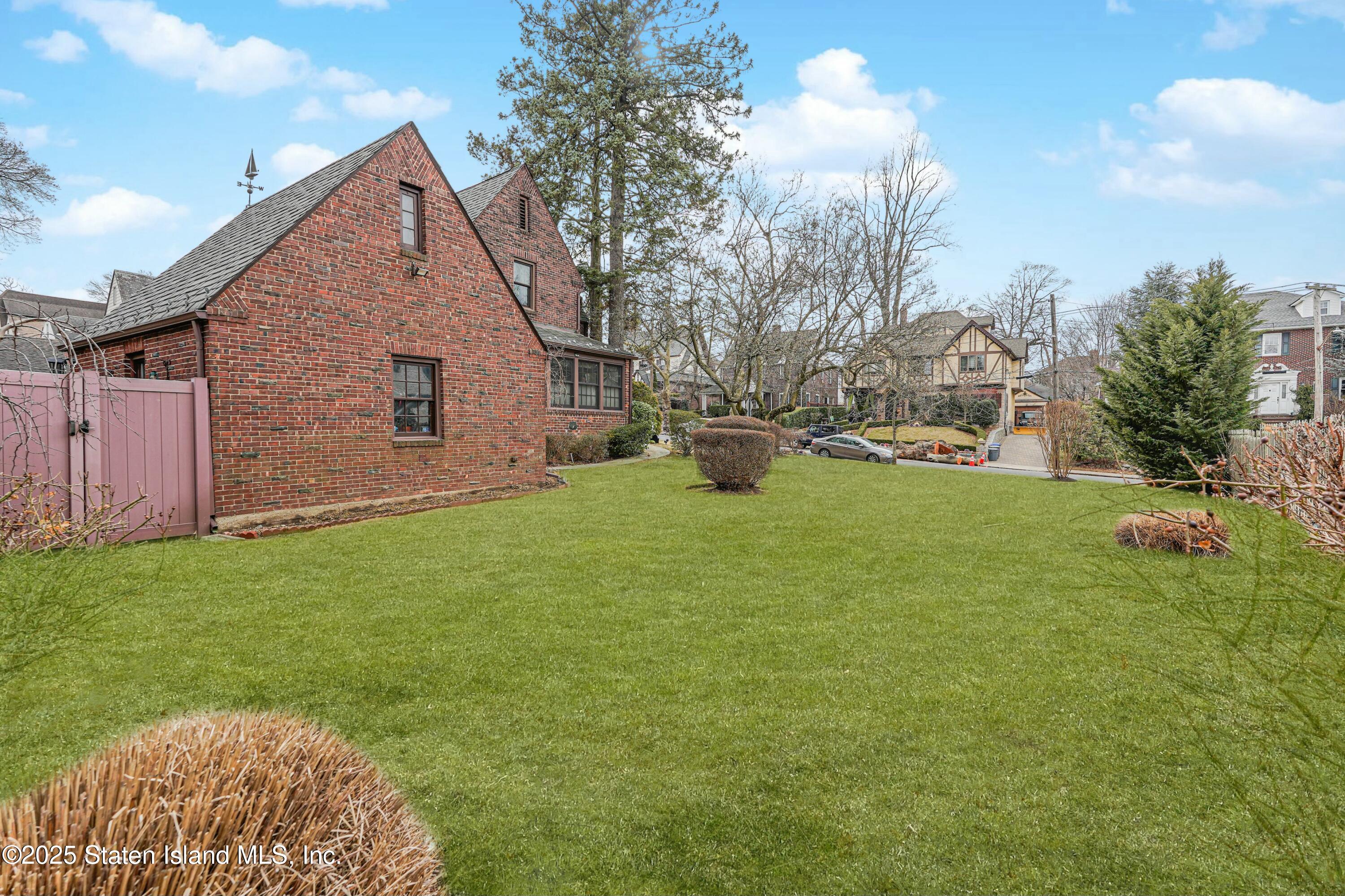 15 Westbury Avenue, Staten Island, NY, 10301 image 37