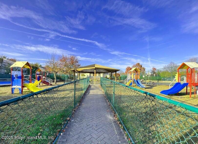 481 Ilyssa Way, Staten Island, NY, 10312 image 24