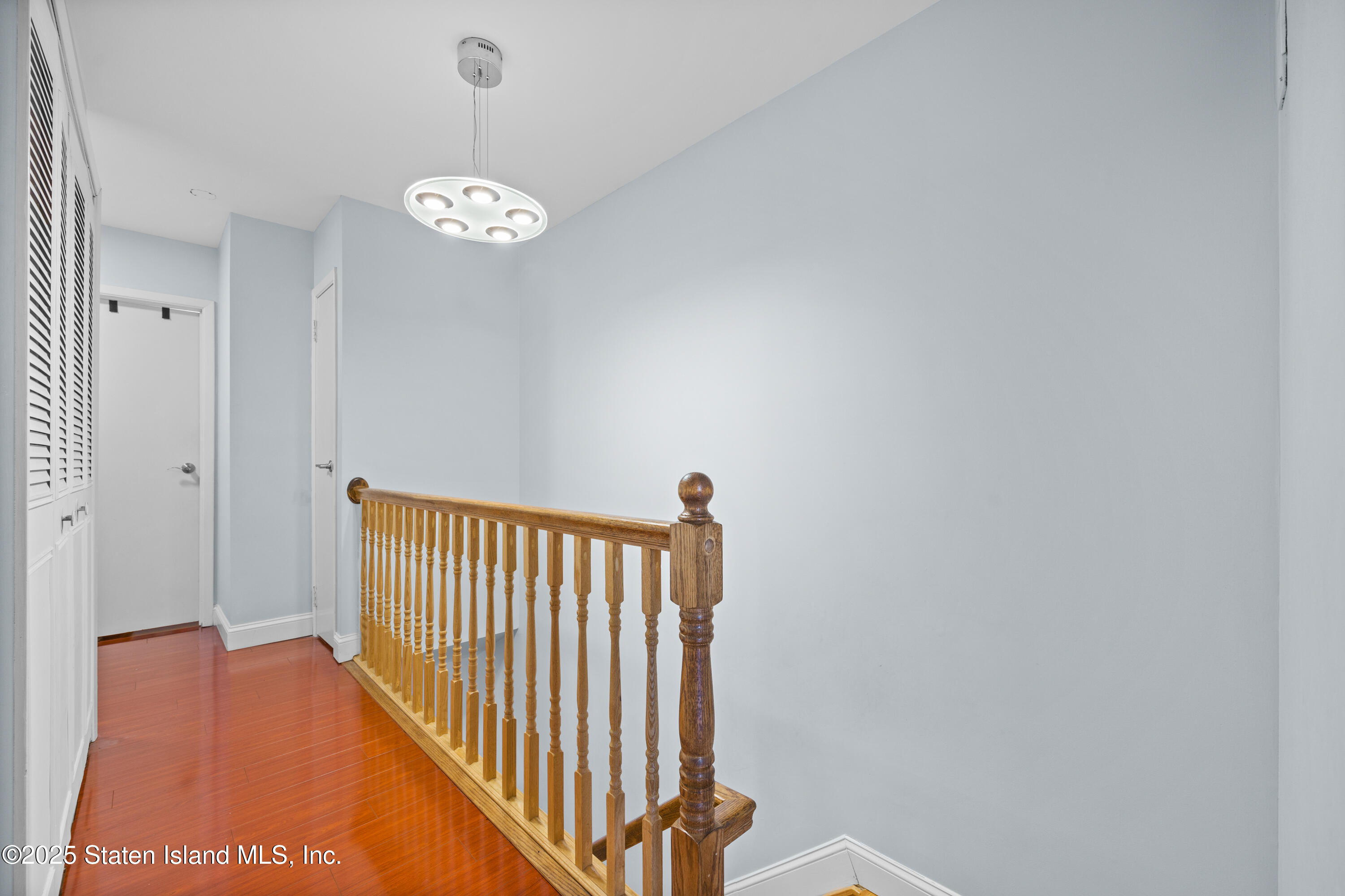 99 Stonegate Drive, Staten Island, NY, 10304 image 8