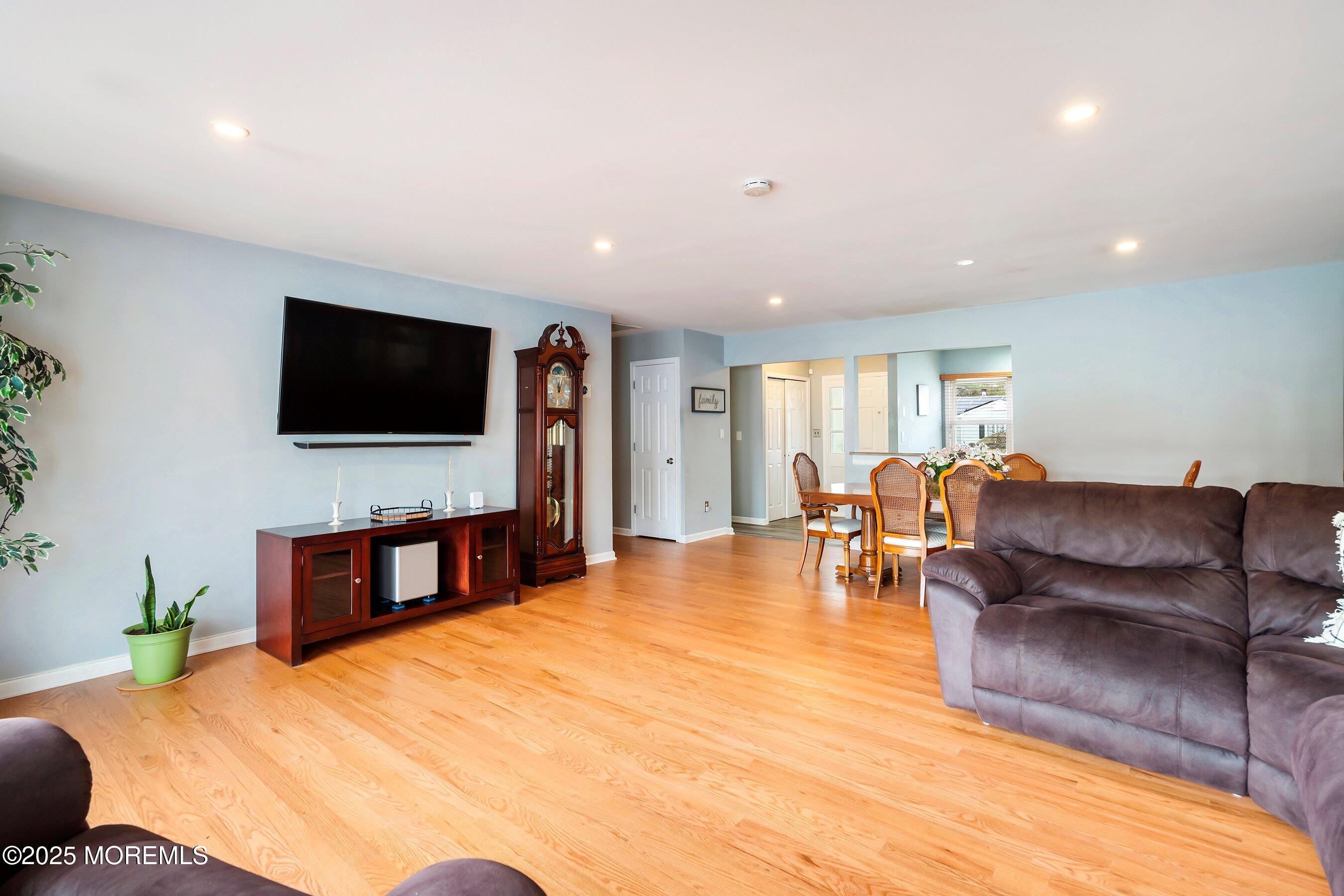 11 Long Road, Freehold, NJ, 07728 image 15