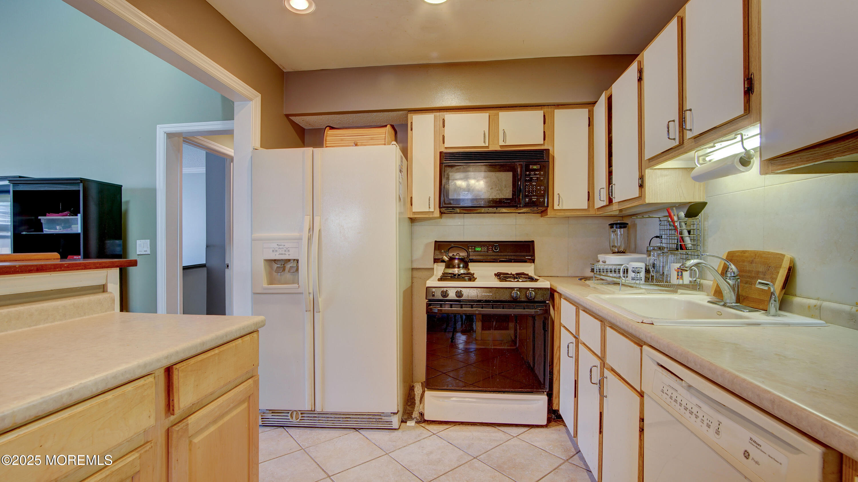 1404 Violet Lane, Jackson, NJ, 08527 image 12