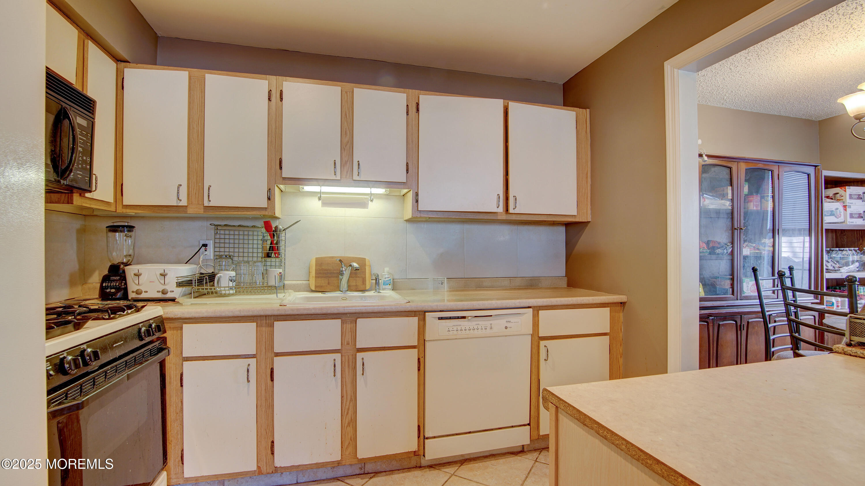 1404 Violet Lane, Jackson, NJ, 08527 image 11