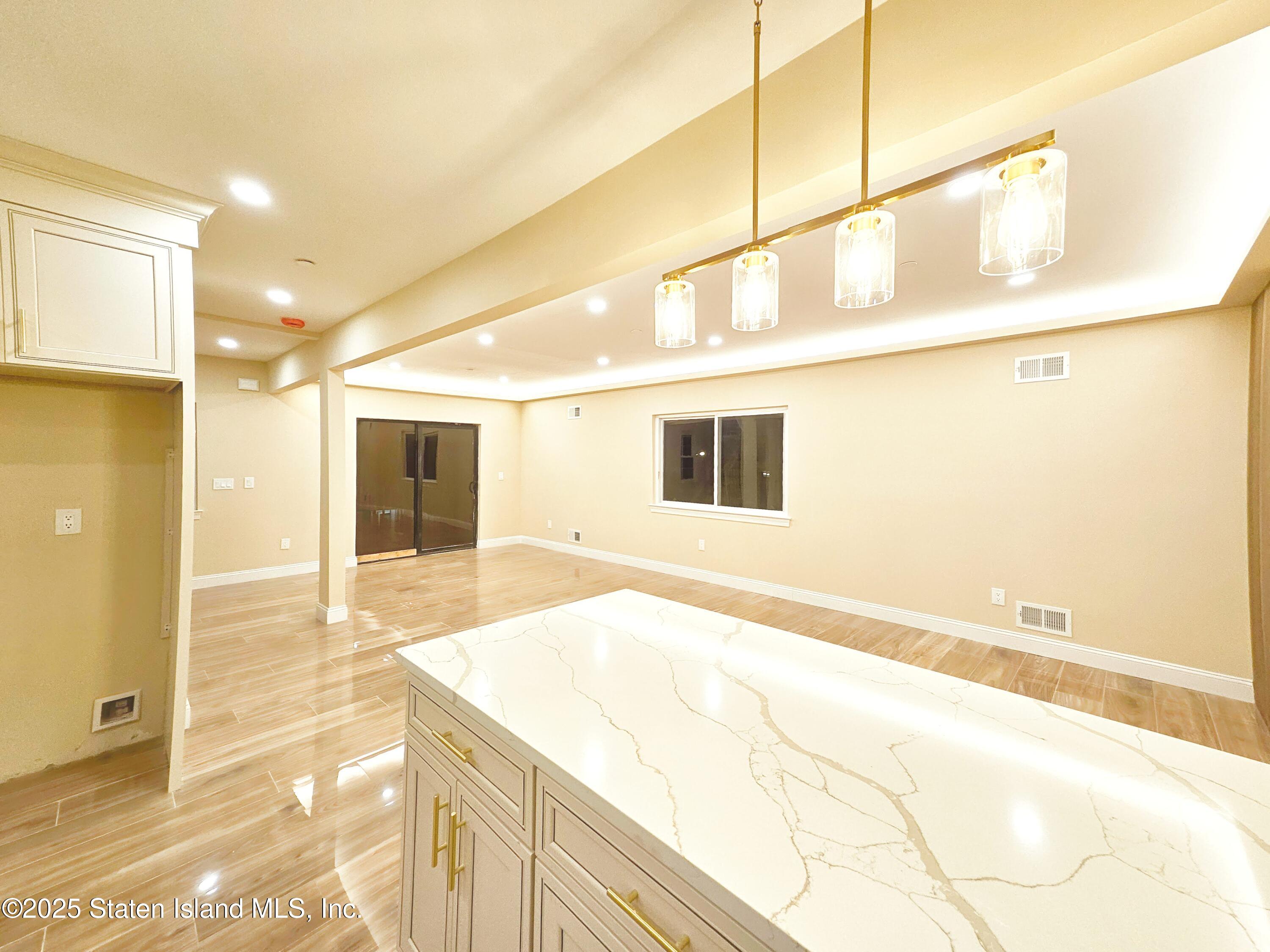 802 Van Duzer Street, Staten Island, NY, 10304 image 23