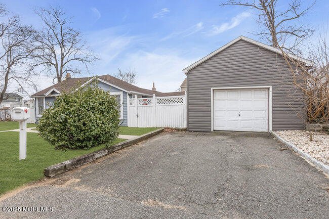 226 Bayview Avenue, Union Beach, NJ, 07735