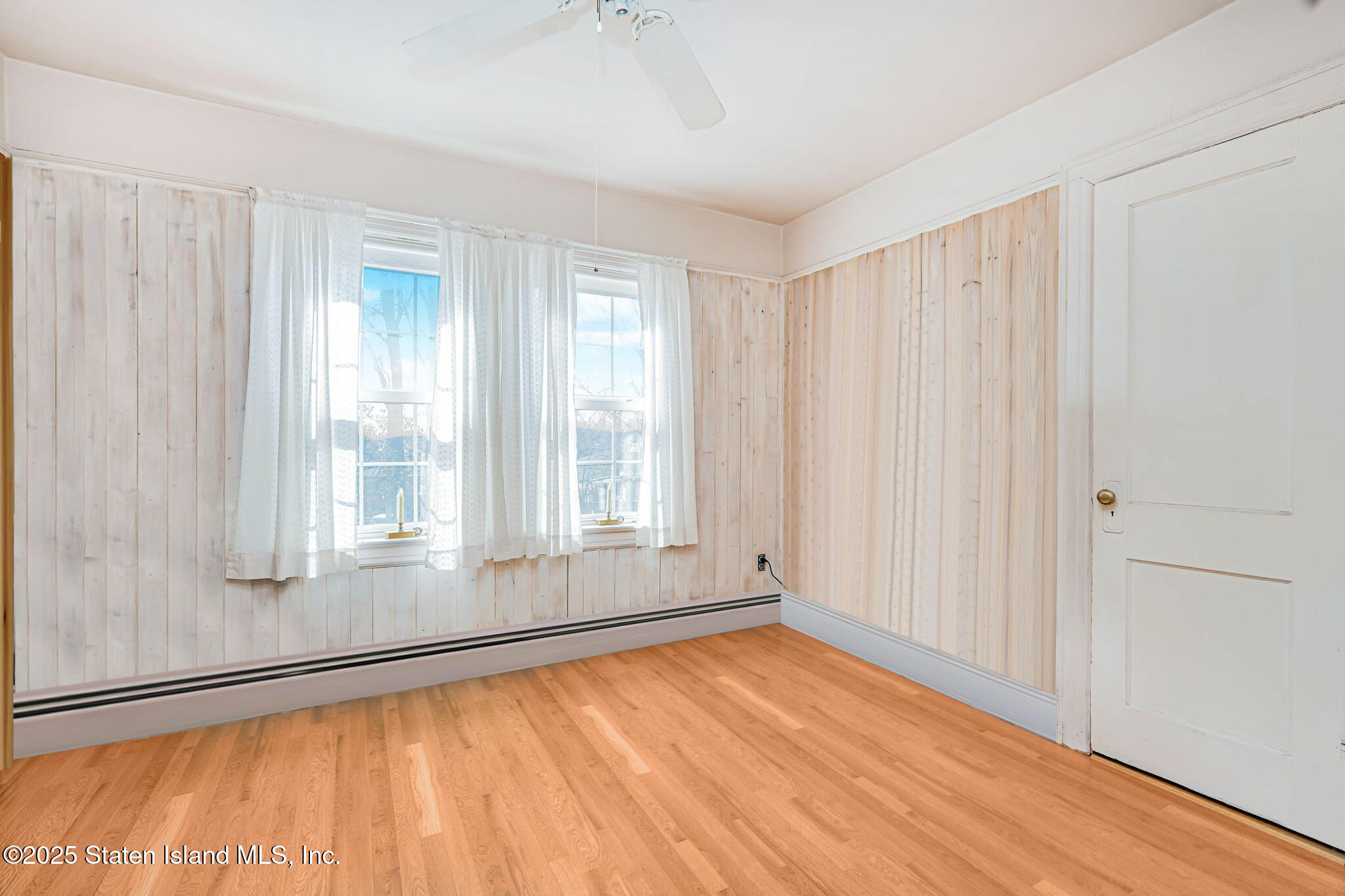 297 Woods Of Arden Road, Staten Island, NY, 10312 image 35