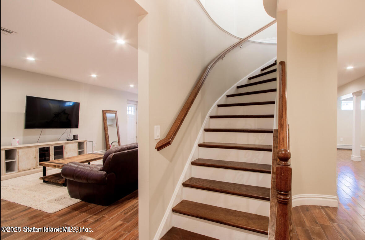 434 Darlington Avenue, Staten Island, NY, 10309 image 29