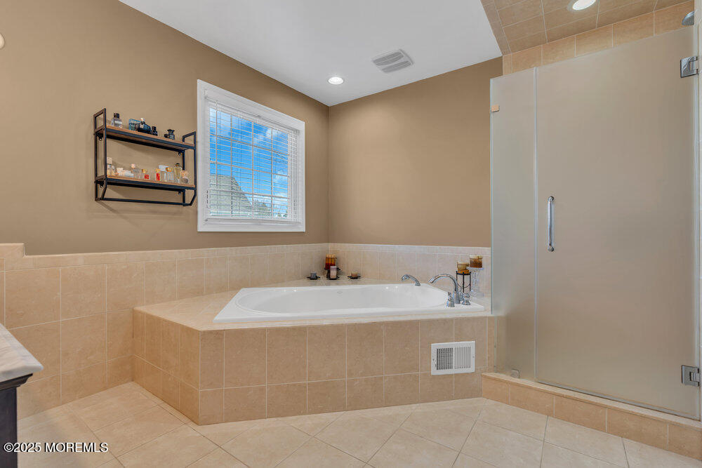 26 W Parsonage Way, Manalapan, NJ, 07726 image 48