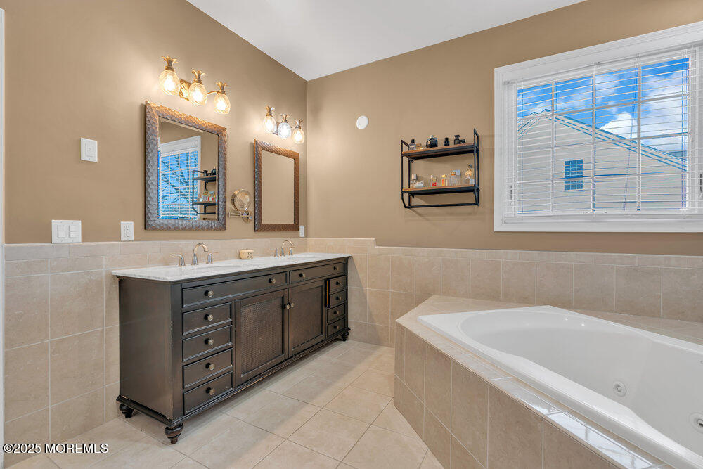 26 W Parsonage Way, Manalapan, NJ, 07726 image 47