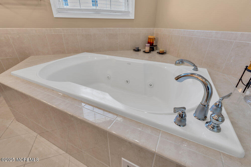 26 W Parsonage Way, Manalapan, NJ, 07726 image 50