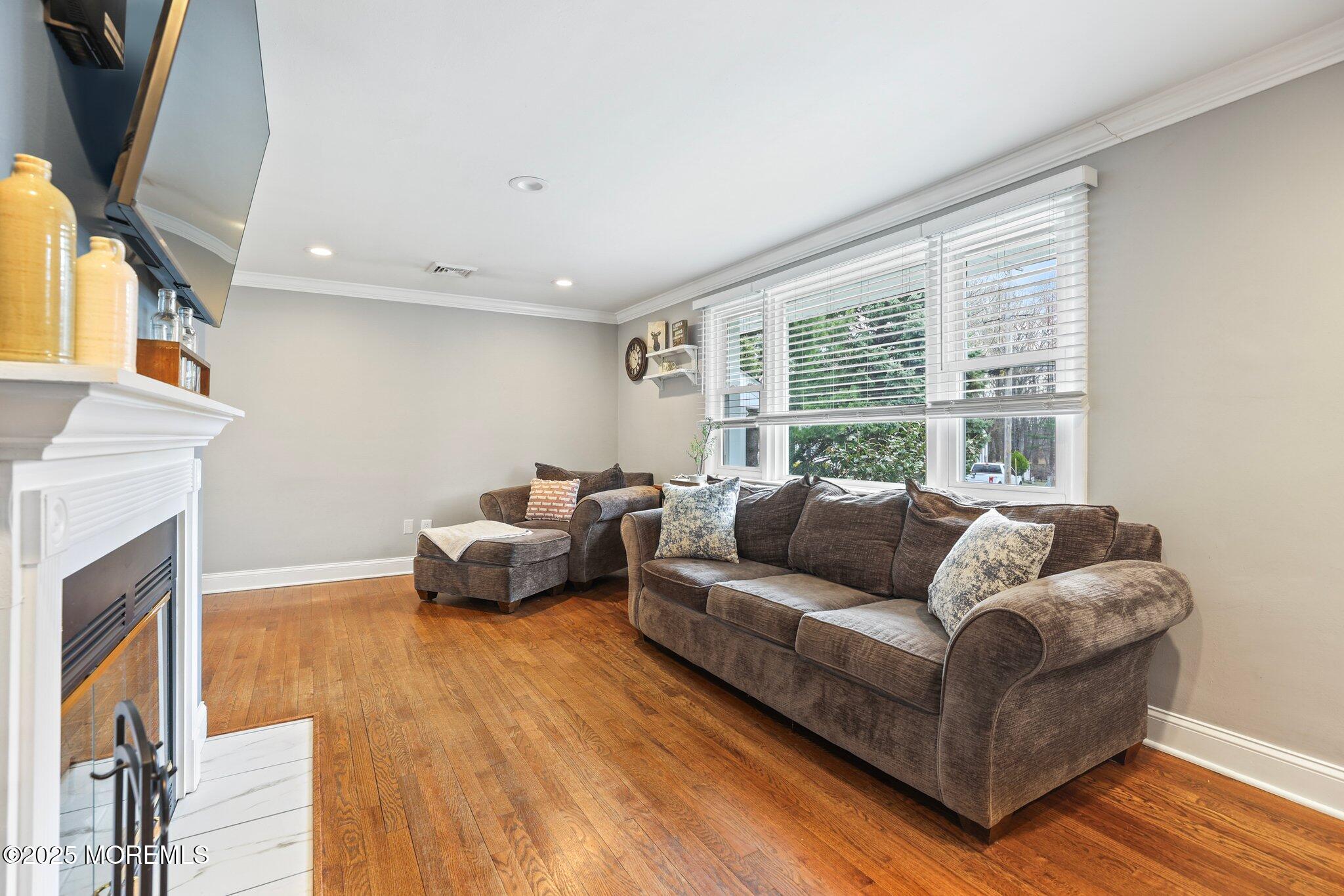 12 Edgewater Drive Image 5