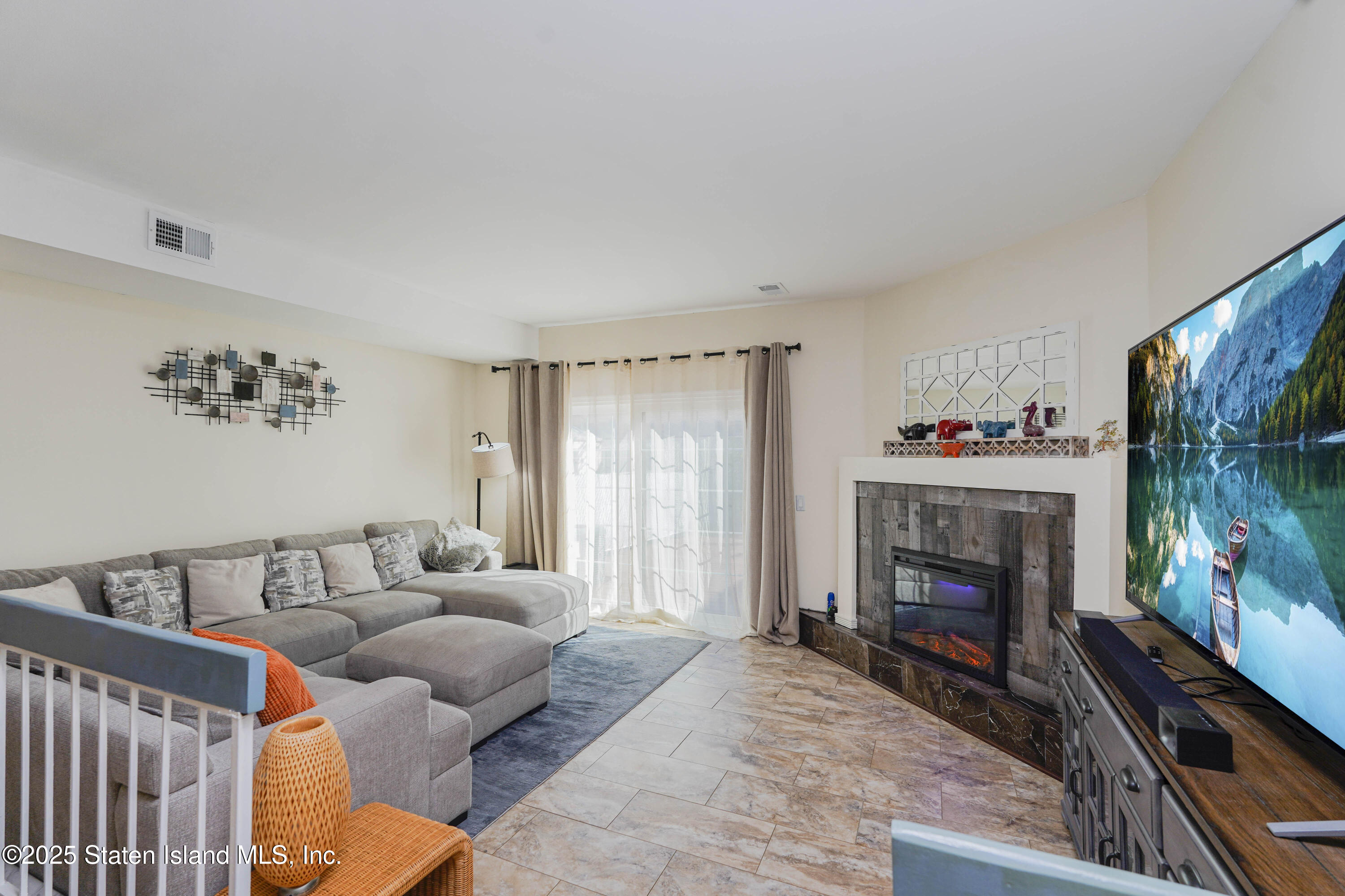 165 Russek Drive, Staten Island, NY, 10312 image 10