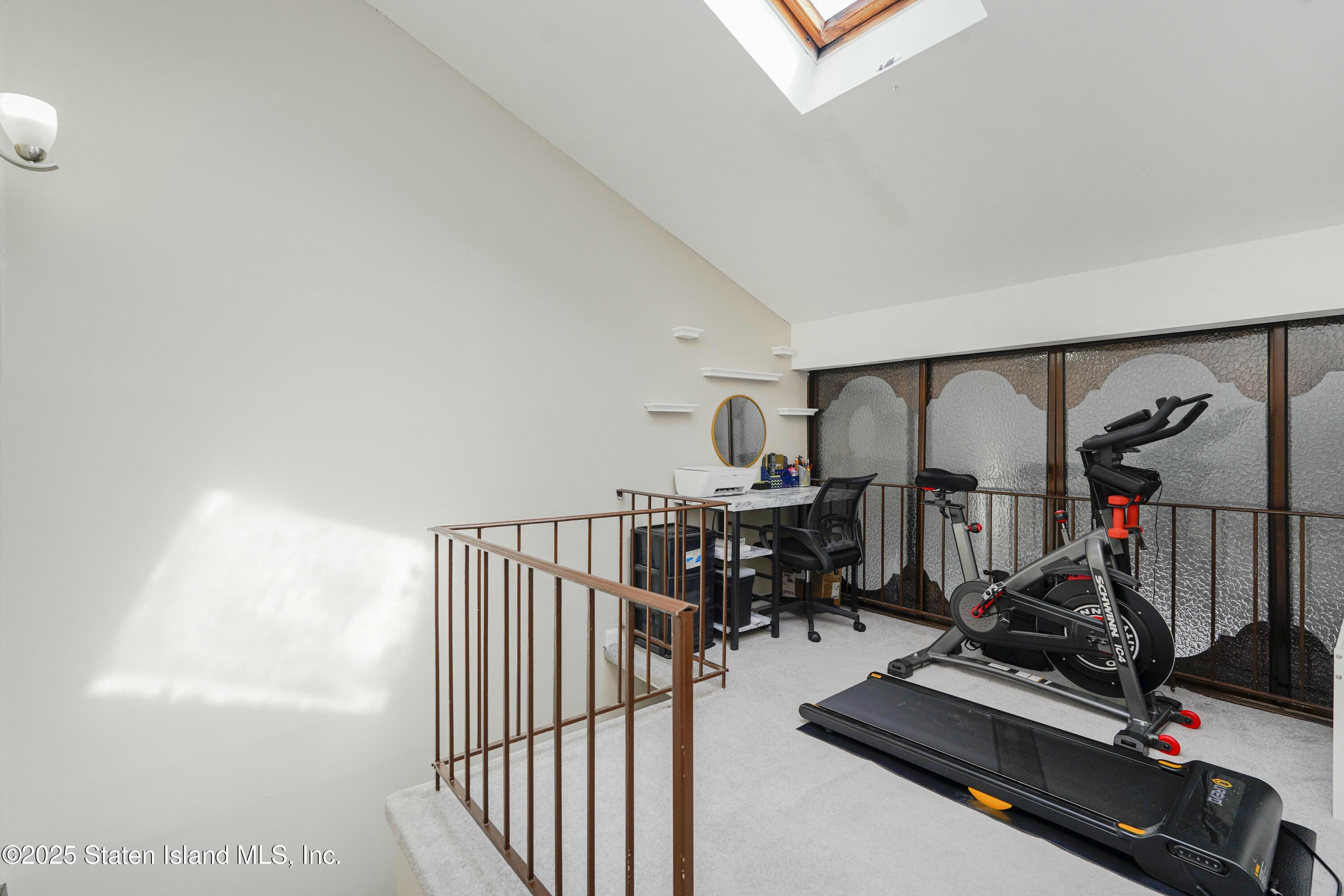 91 Selvin Loop, Staten Island, NY, 10303 image 20