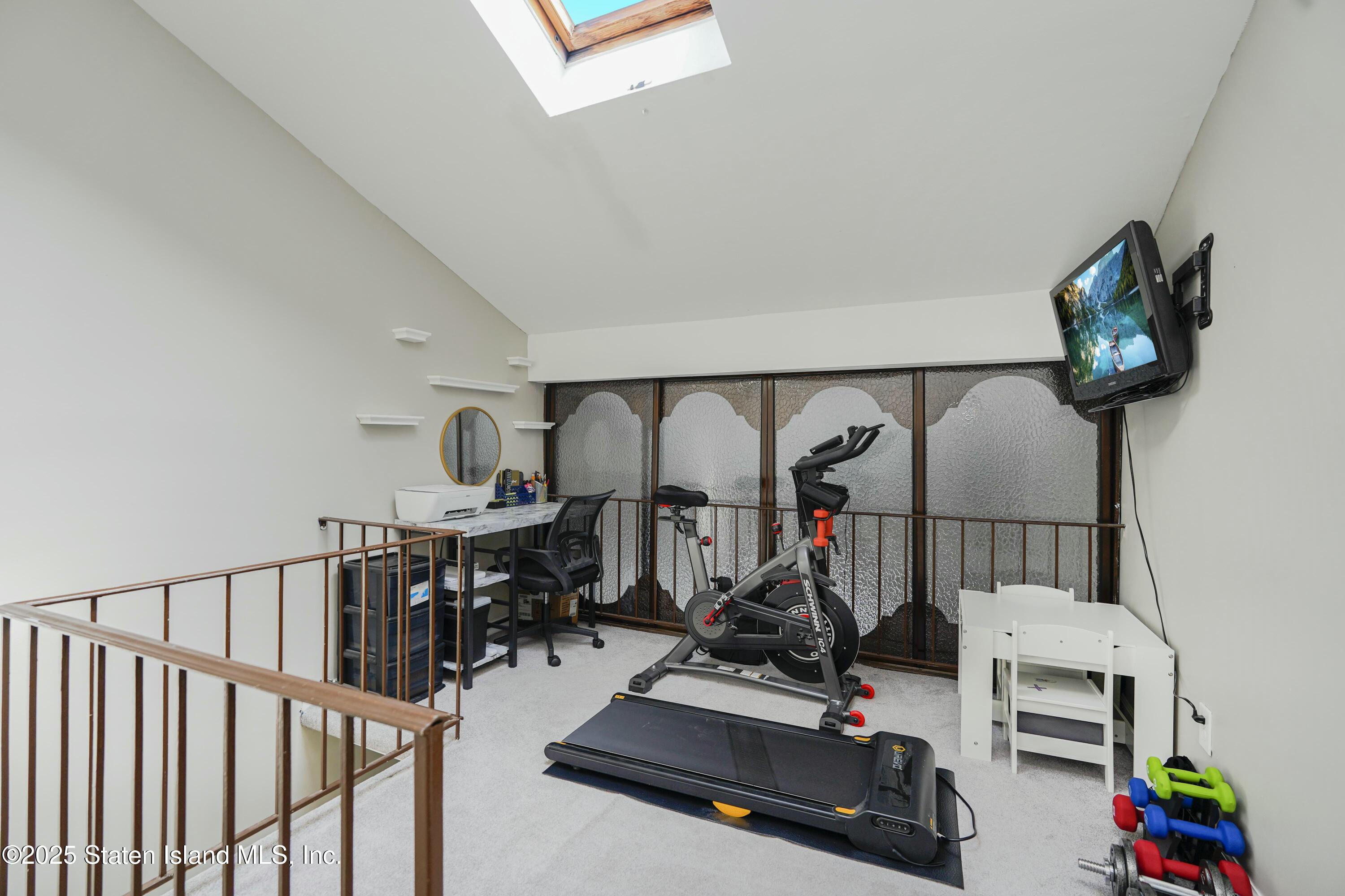 91 Selvin Loop, Staten Island, NY, 10303 image 21