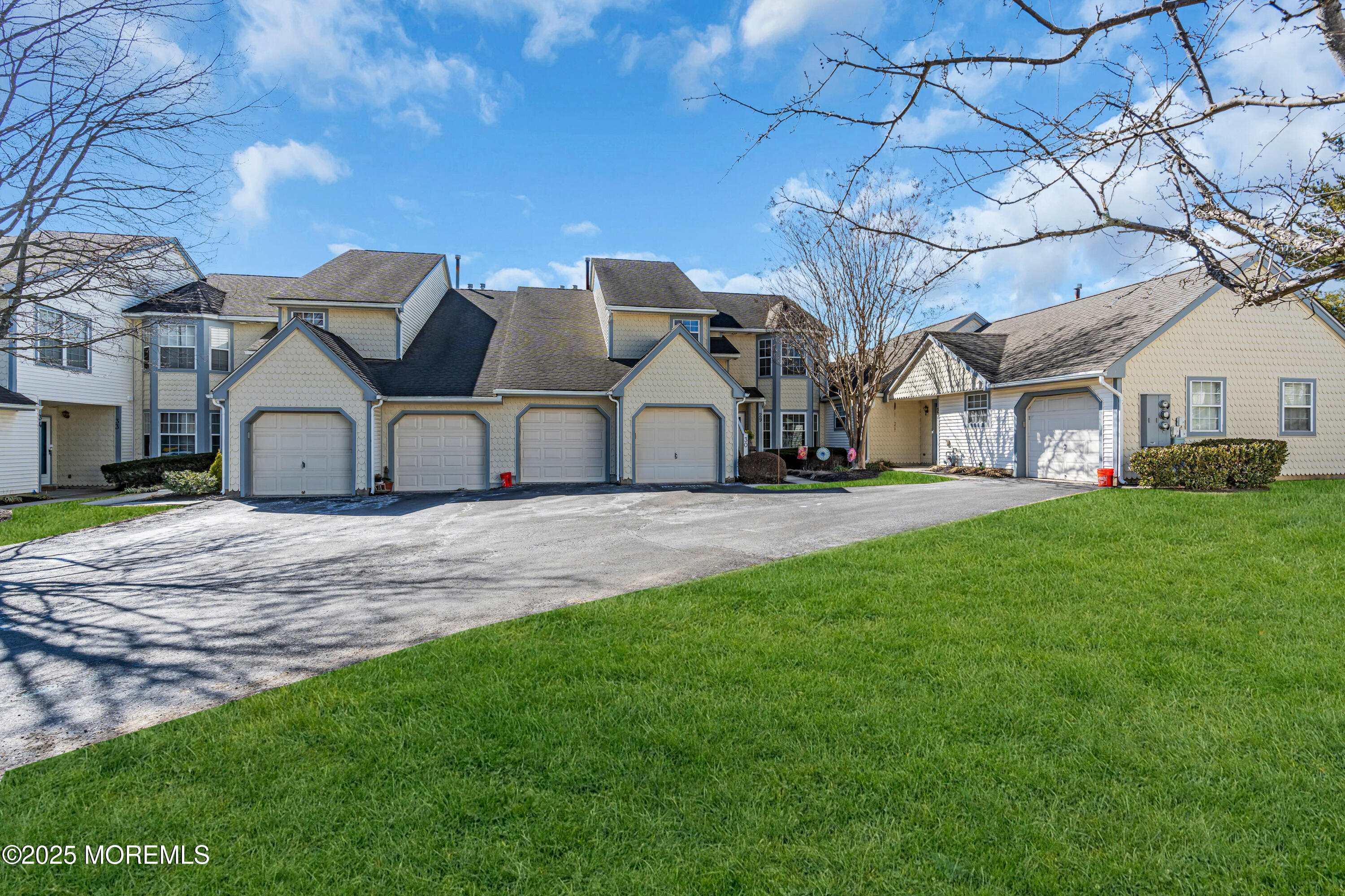 30 Evergreen Court, Freehold, NJ, 07728