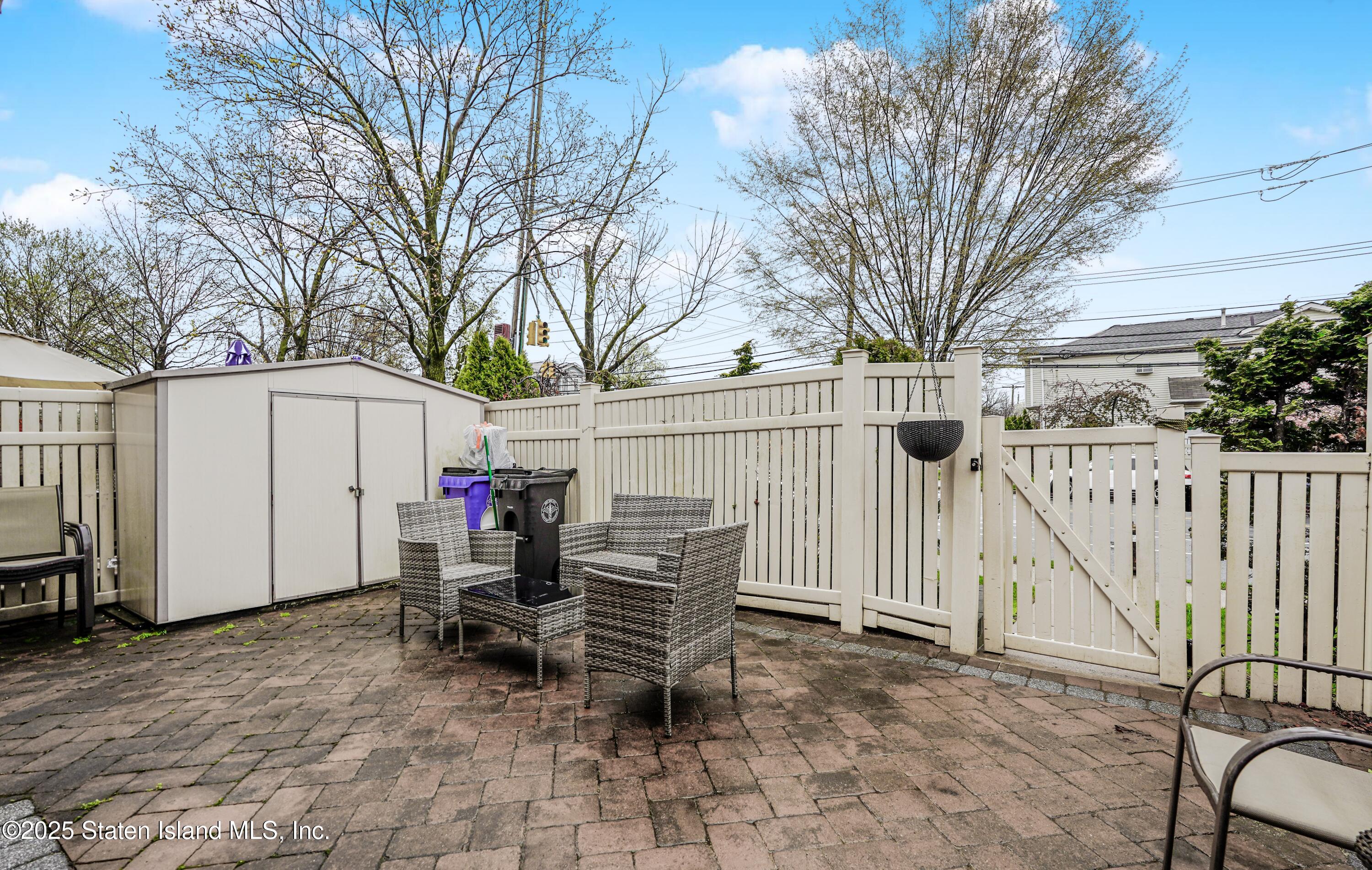 1021 Rockland Avenue, Staten Island, NY, 10314
