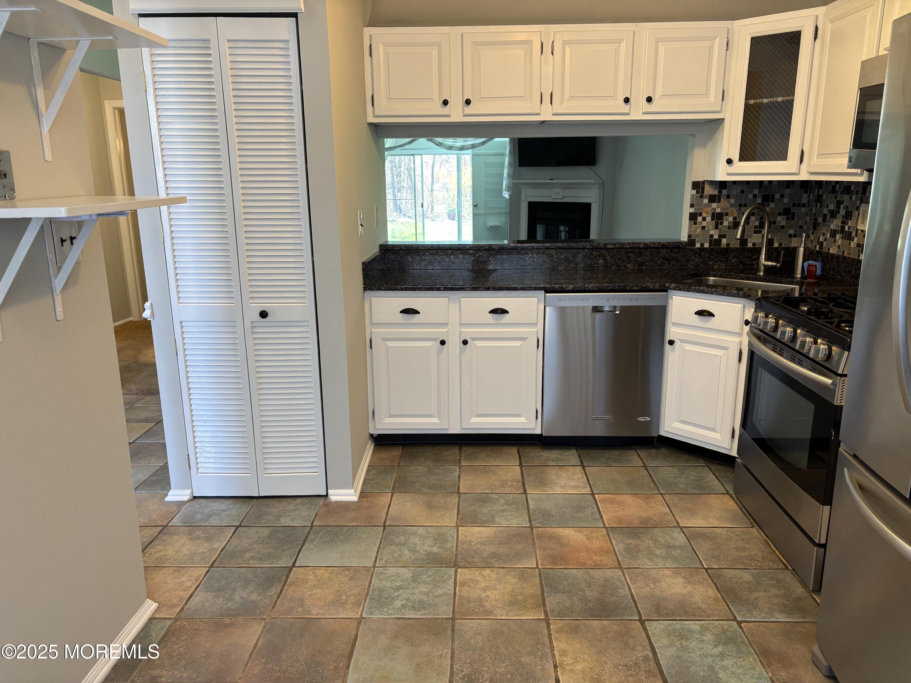 74 Boxwood Terrace 12, Red Bank, NJ, 07701 image 9