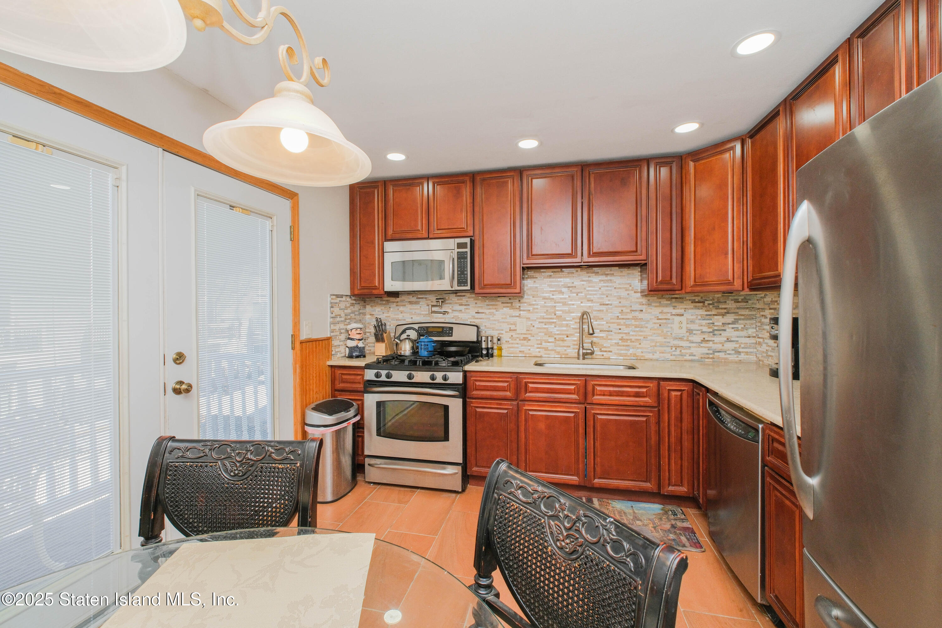 106 Lorraine Loop, Staten Island, NY, 10309 image 17