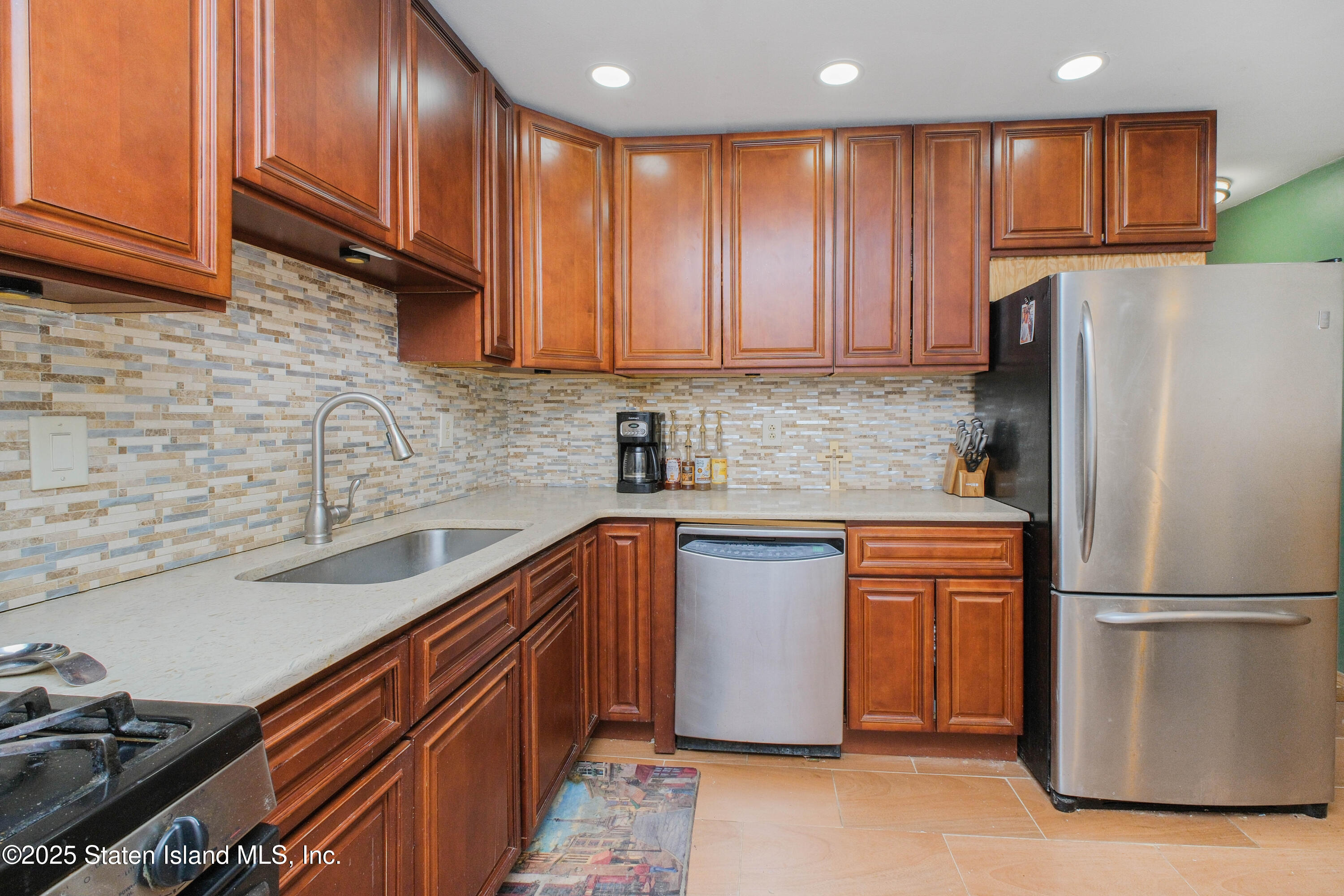106 Lorraine Loop, Staten Island, NY, 10309 image 15
