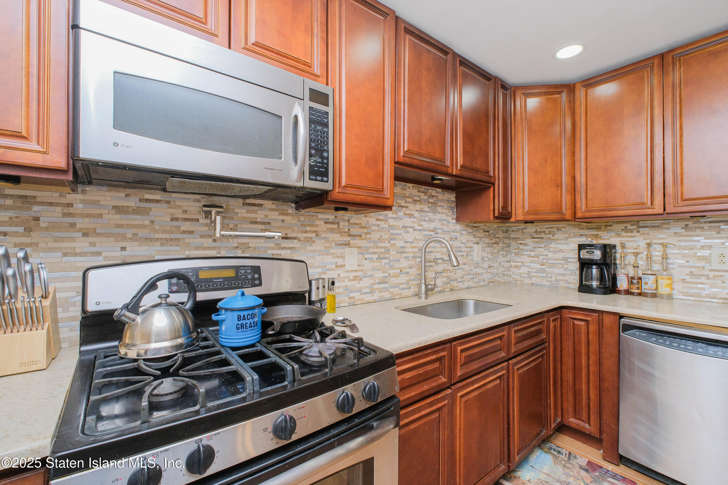 106 Lorraine Loop, Staten Island, NY, 10309 image 21