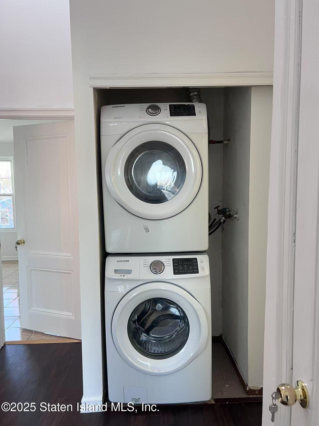 181 Pond Way B, Staten Island, NY, 10303 image 6
