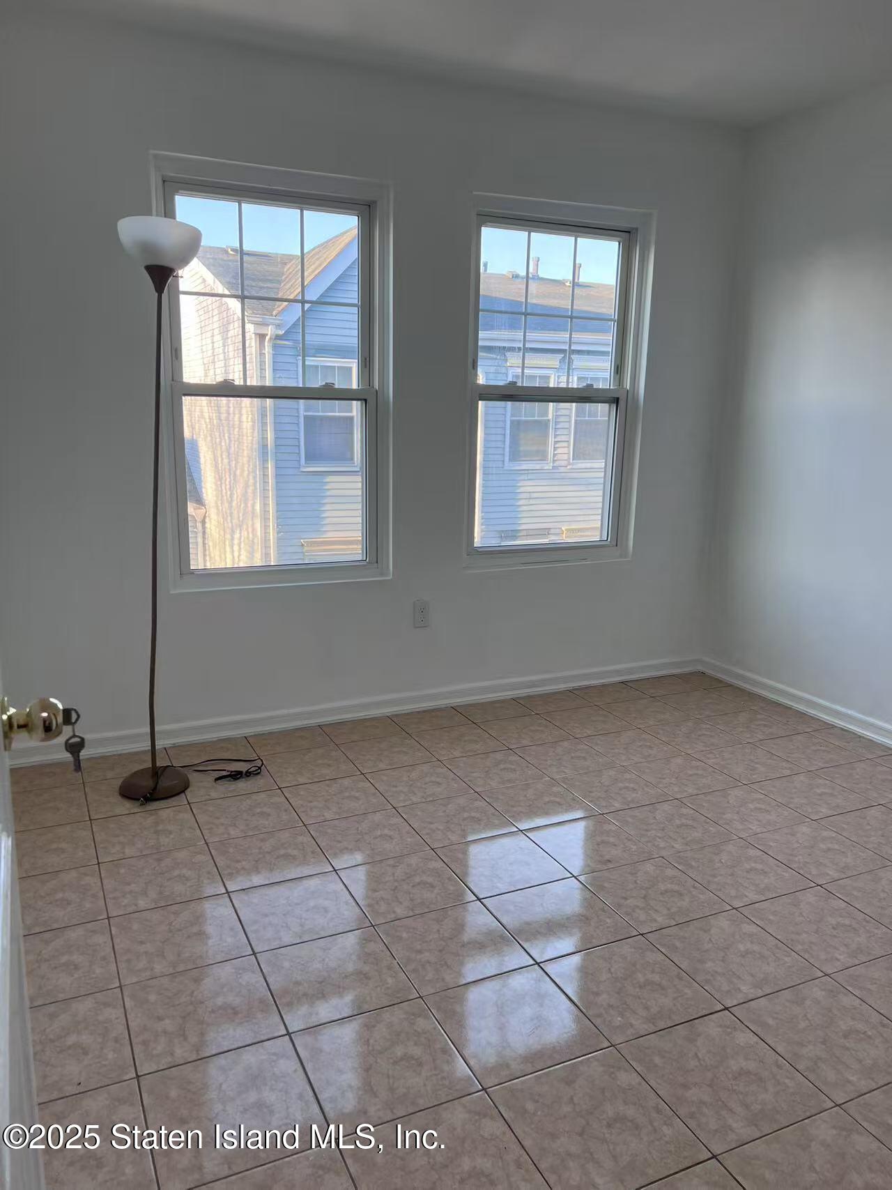 181 Pond Way B, Staten Island, NY, 10303 image 8