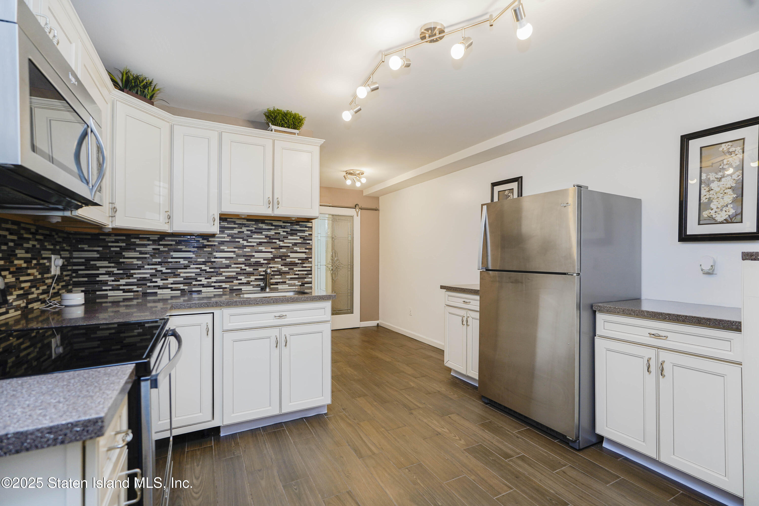39 Plumtree Lane, Staten Island, NY, 10309 image 28