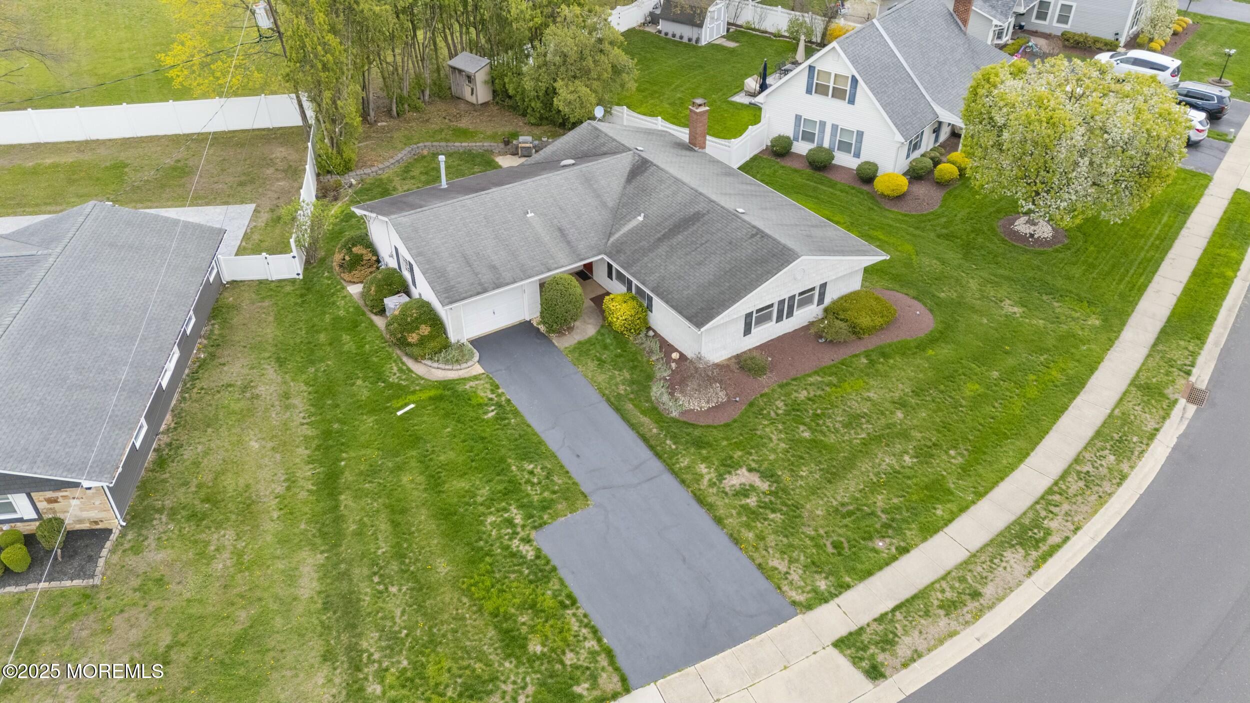 19 Ivanhoe Lane Image 2