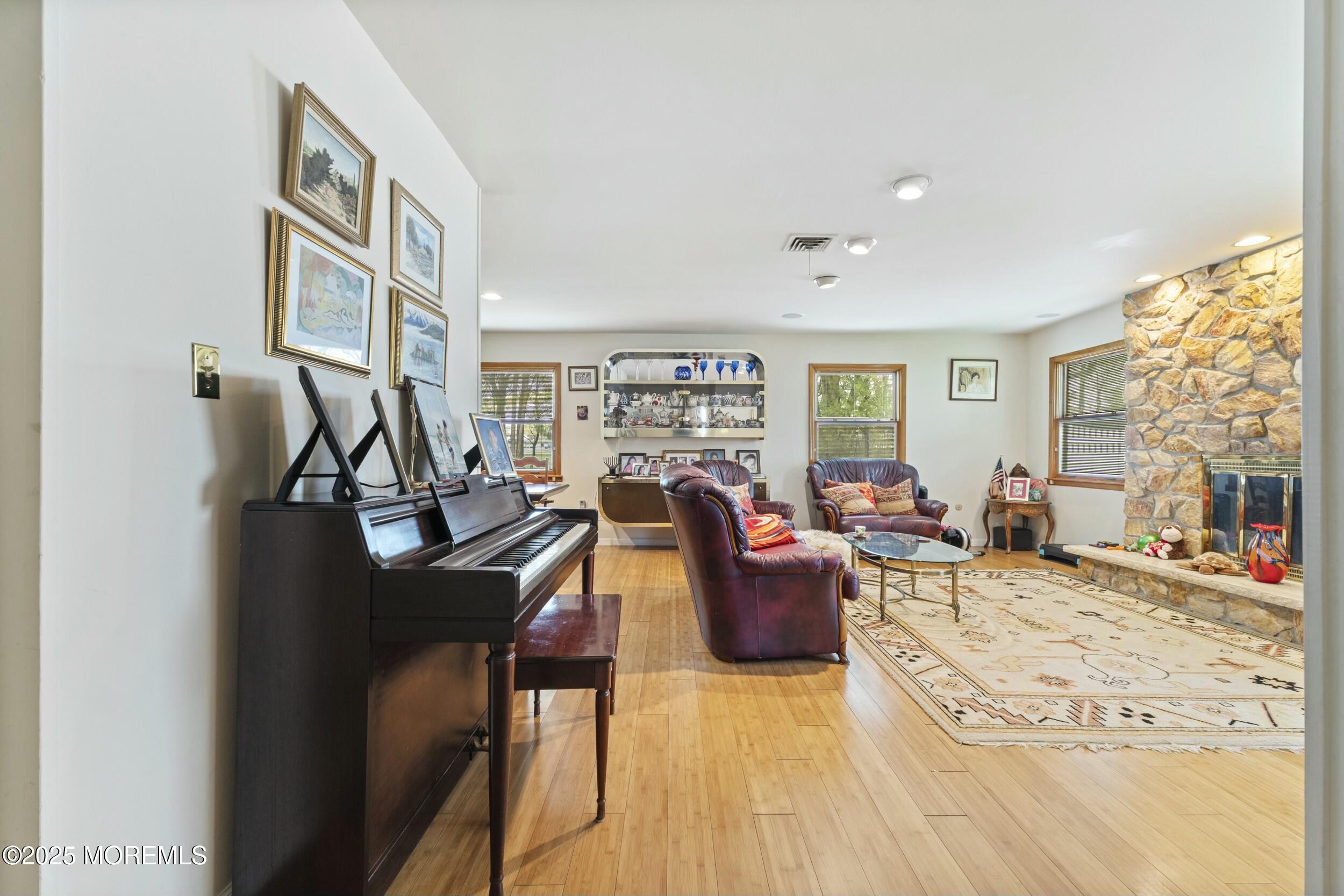 19 Ivanhoe Lane, Matawan, NJ, 07747 image 10