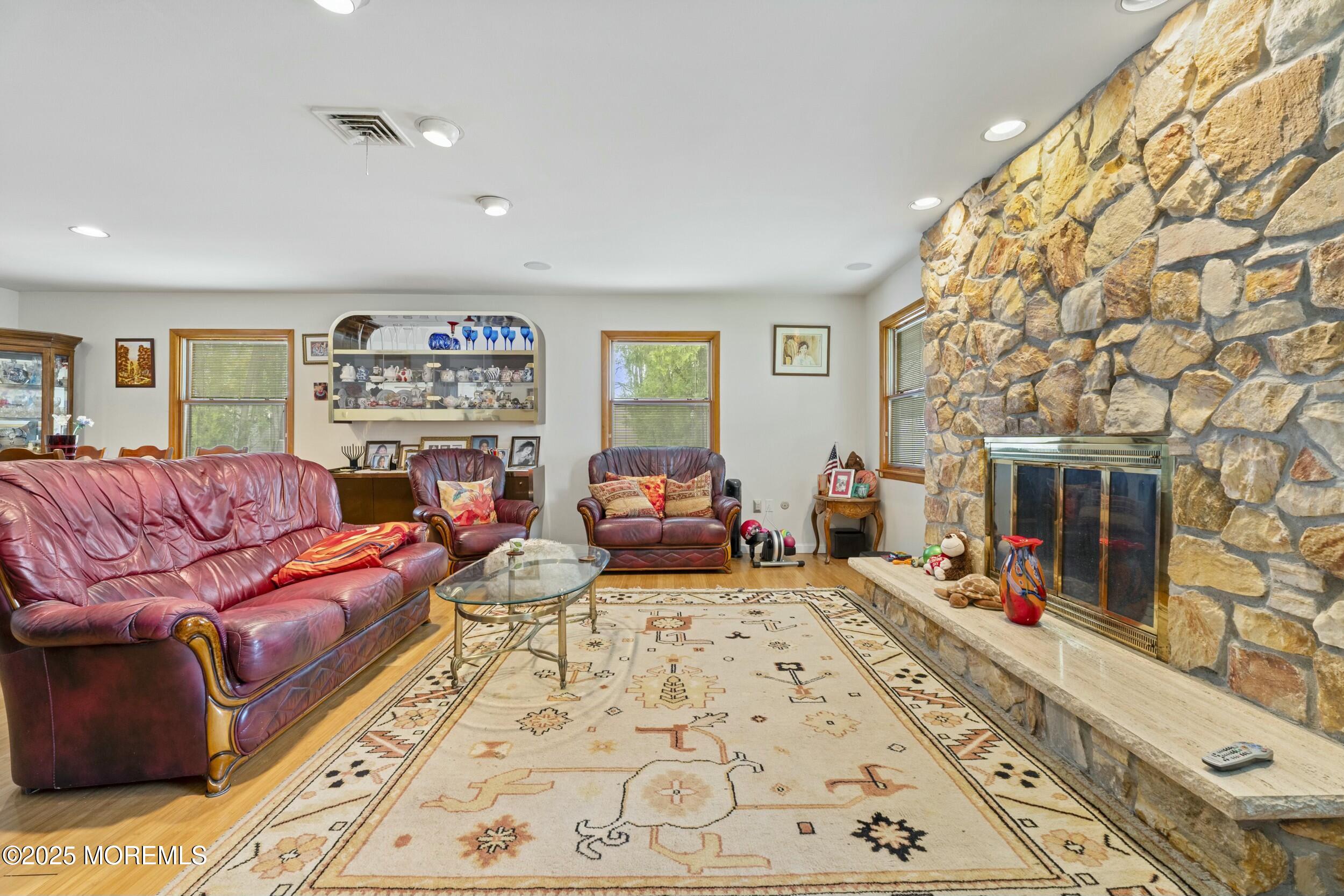 19 Ivanhoe Lane, Matawan, NJ, 07747 image 7
