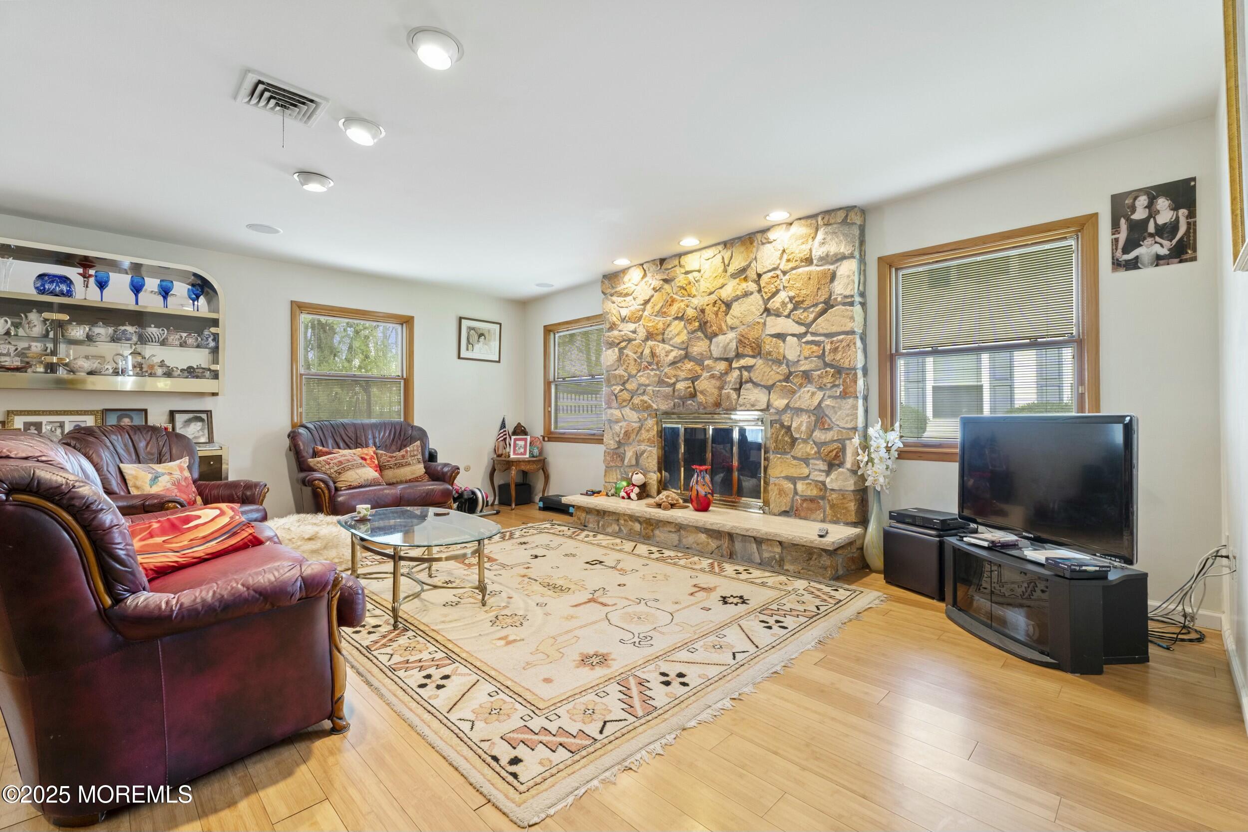 19 Ivanhoe Lane Image 5