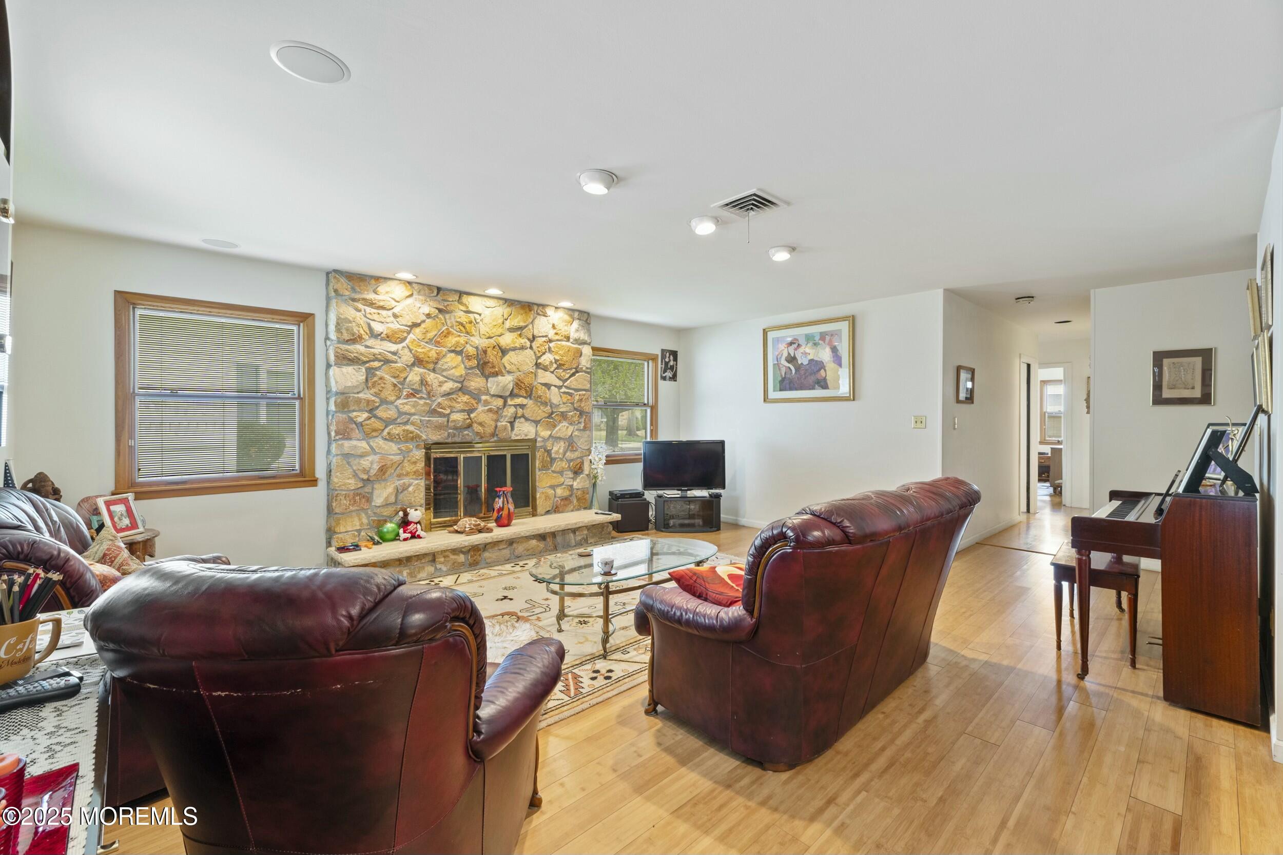 19 Ivanhoe Lane, Matawan, NJ, 07747 image 9