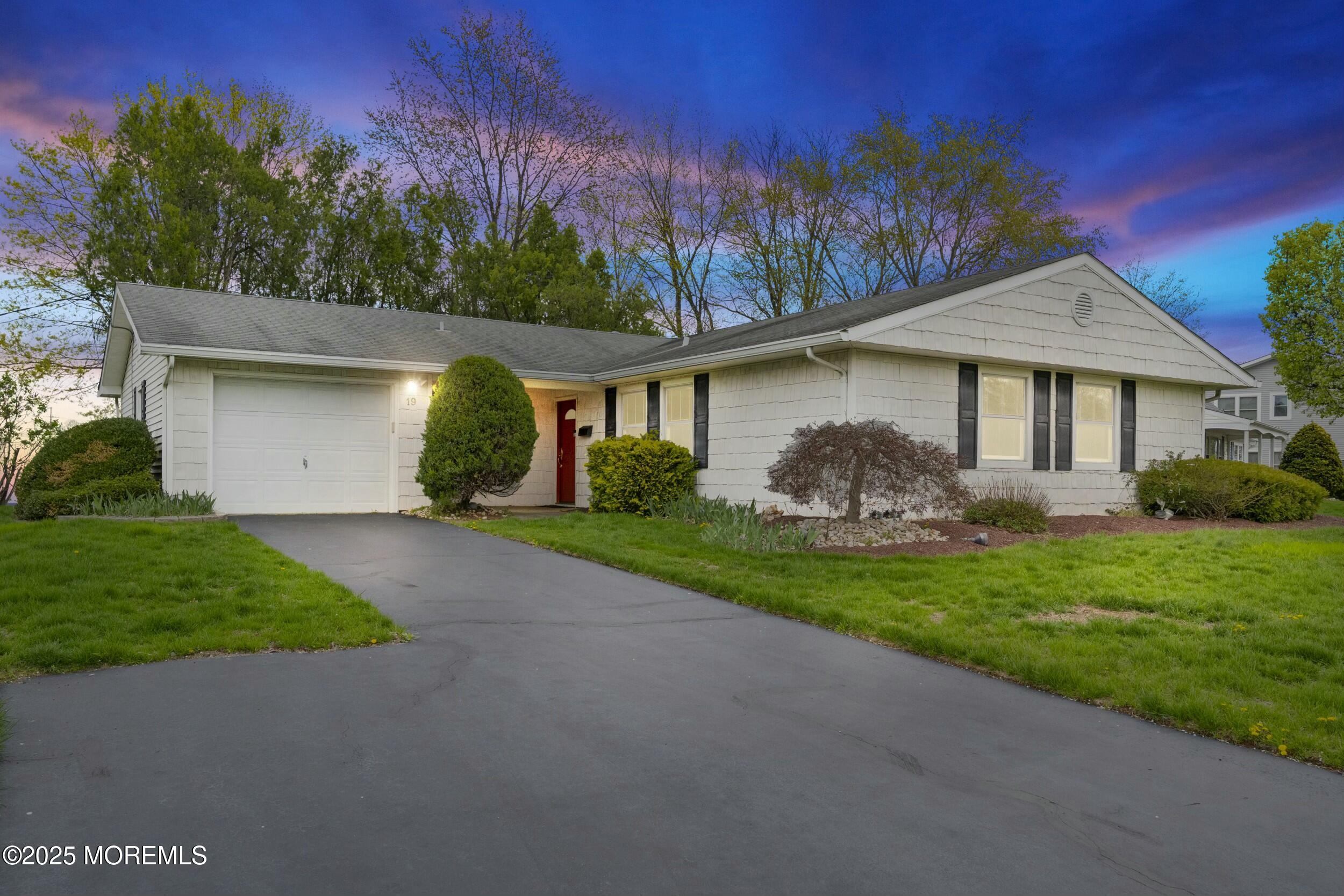 19 Ivanhoe Lane, Matawan, NJ, 07747 image 42