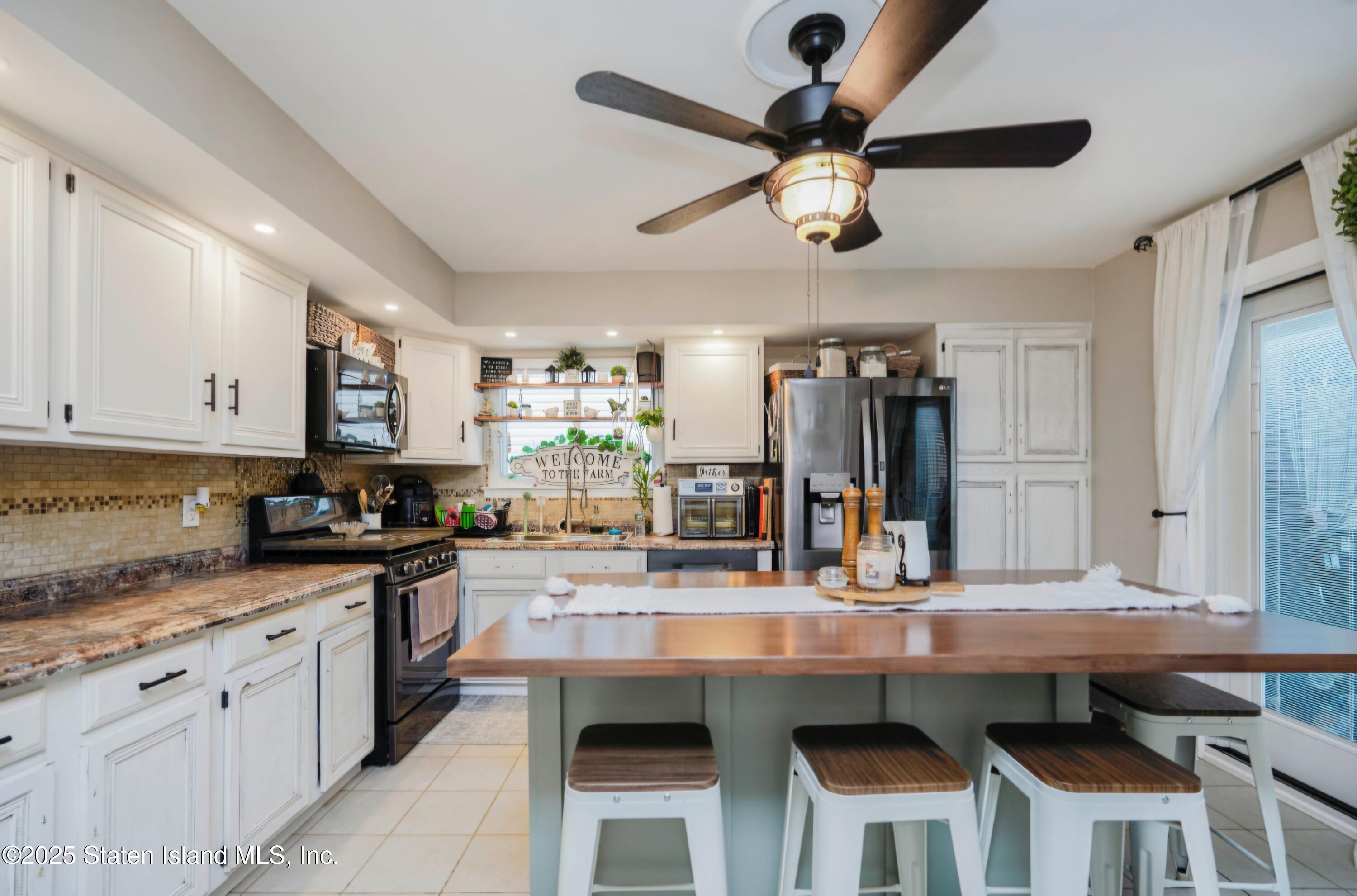 83 Lisa Lane, Staten Island, NY, 10312 image 14