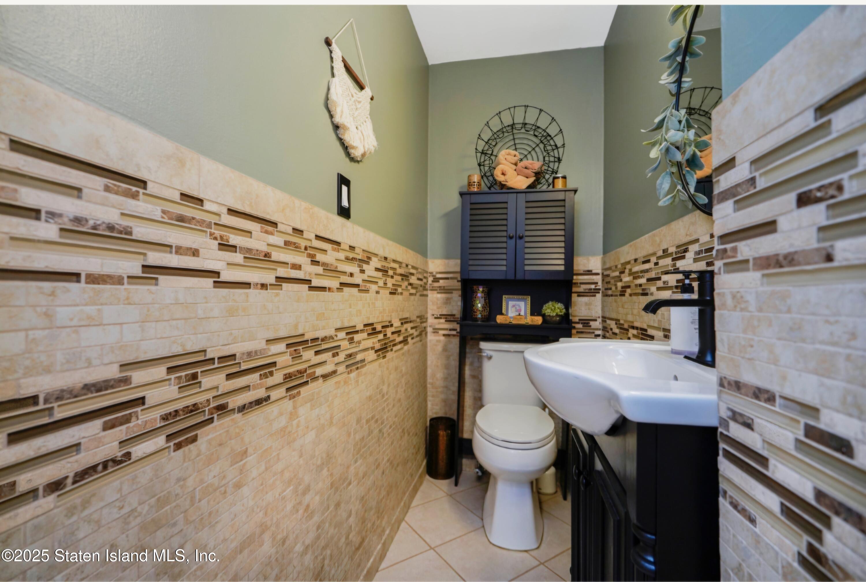 83 Lisa Lane, Staten Island, NY, 10312 image 12