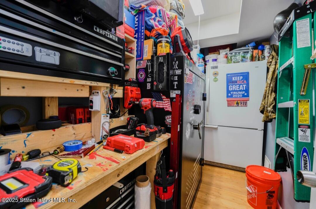 83 Lisa Lane, Staten Island, NY, 10312 image 35