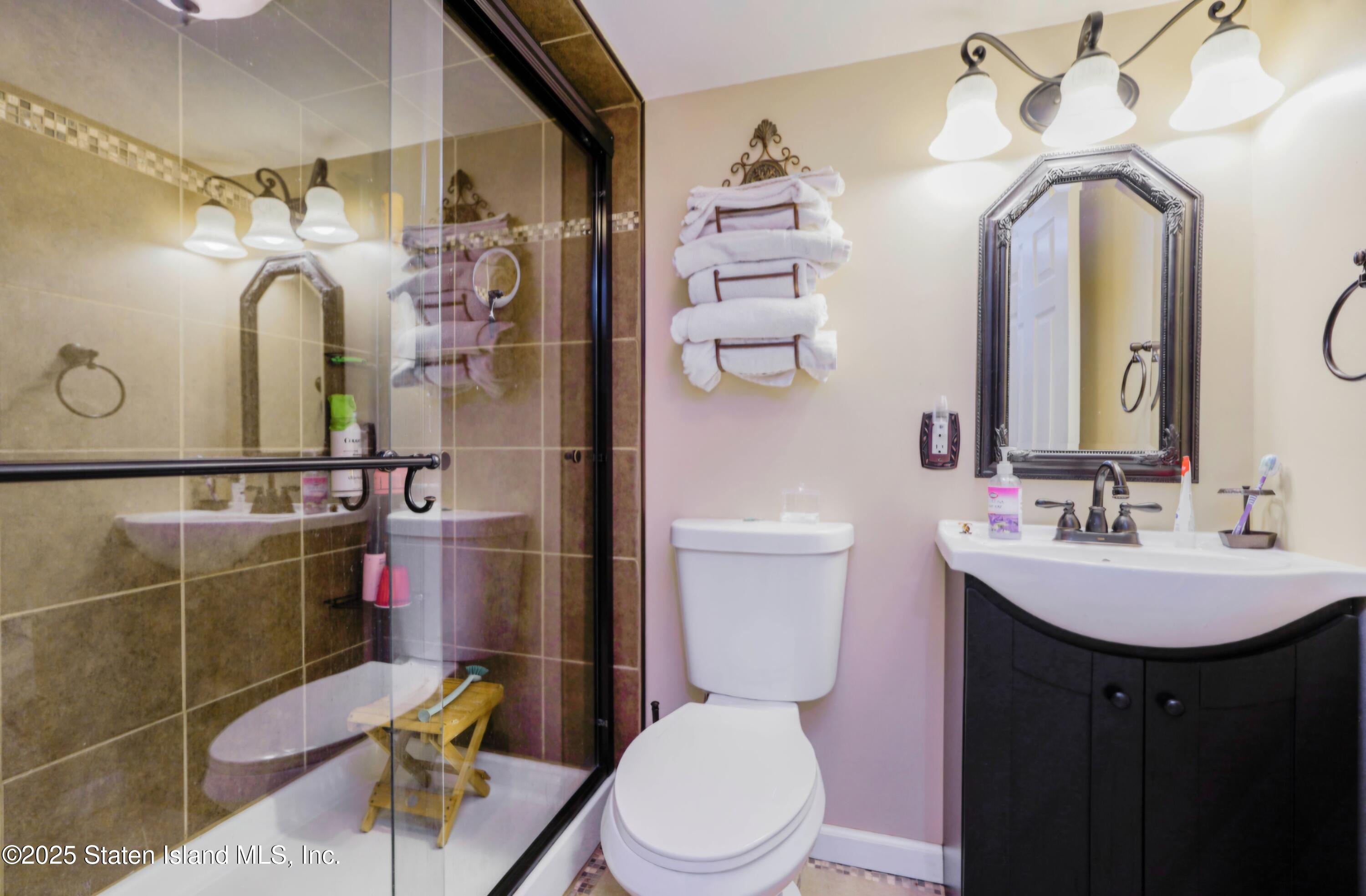 83 Lisa Lane, Staten Island, NY, 10312 image 33