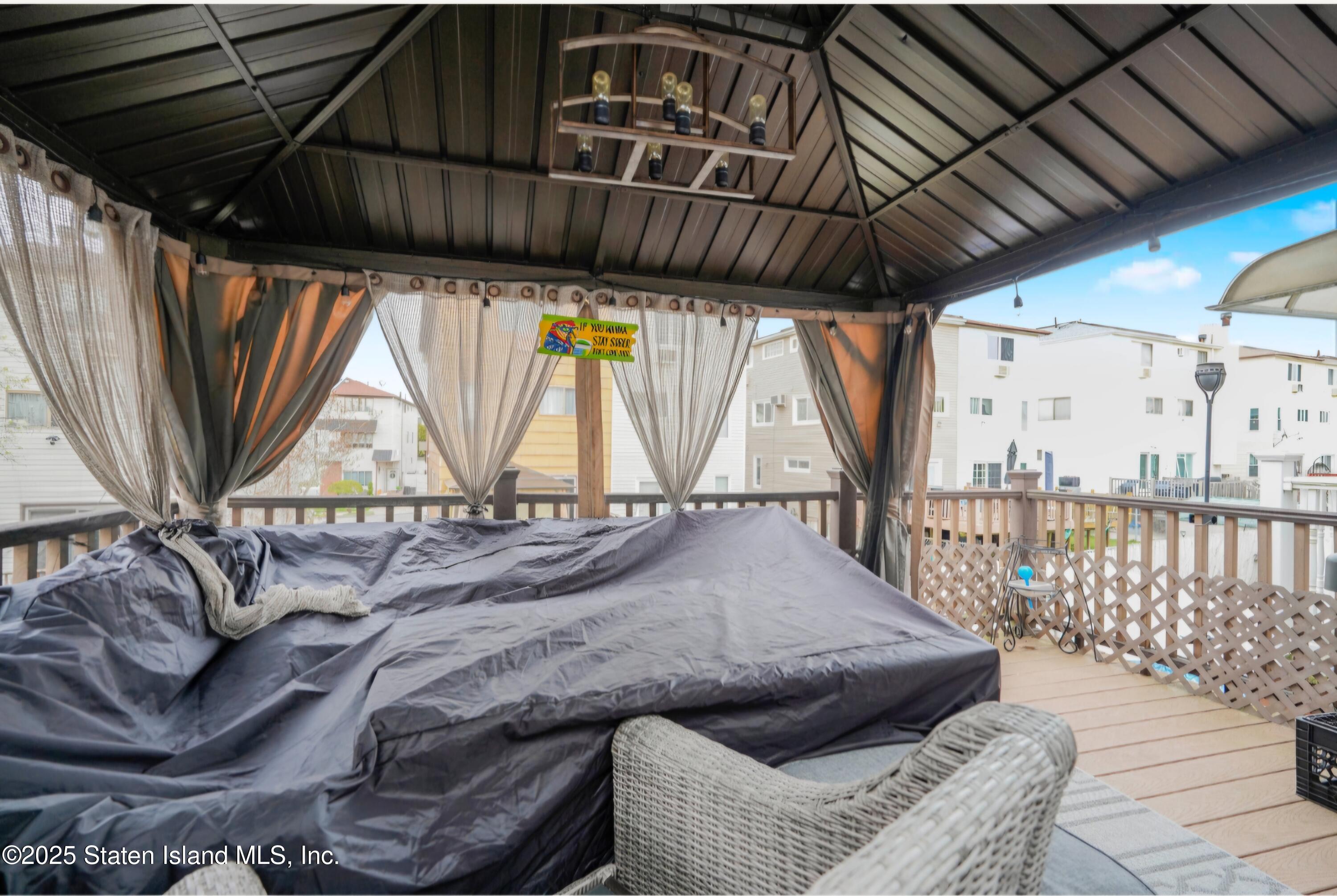 83 Lisa Lane, Staten Island, NY, 10312 image 18