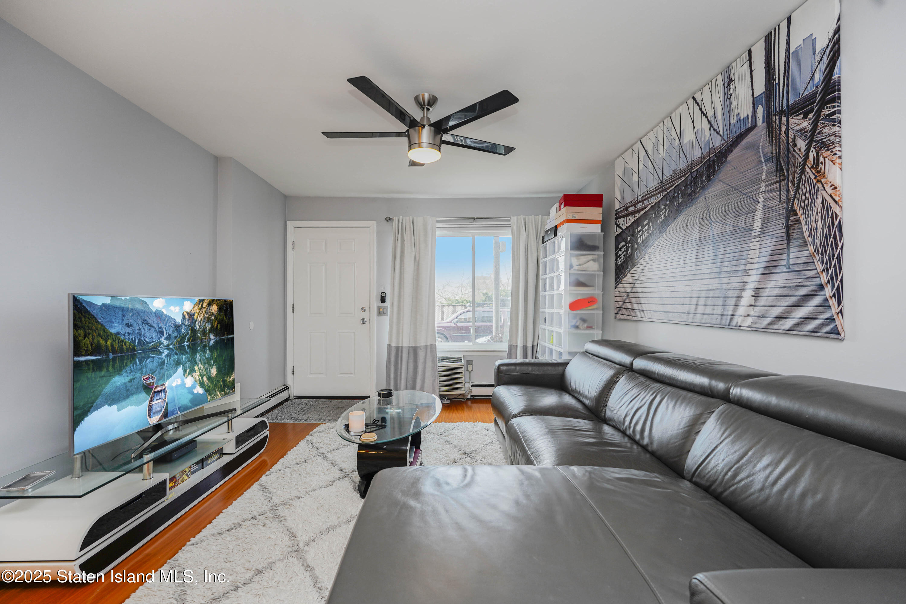 72 Lamped Loop, Staten Island, NY, 10314