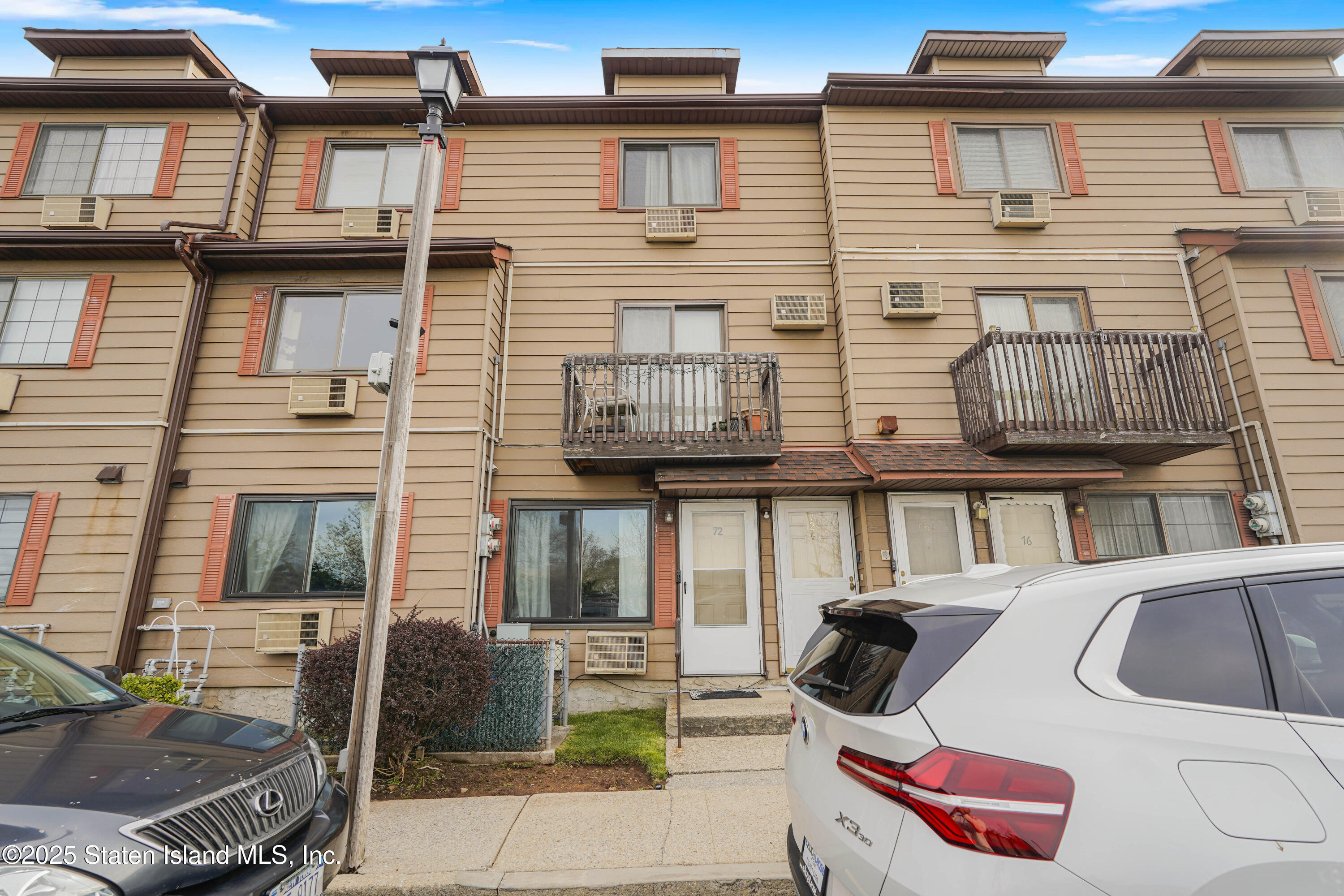 72 Lamped Loop, Staten Island, NY, 10314