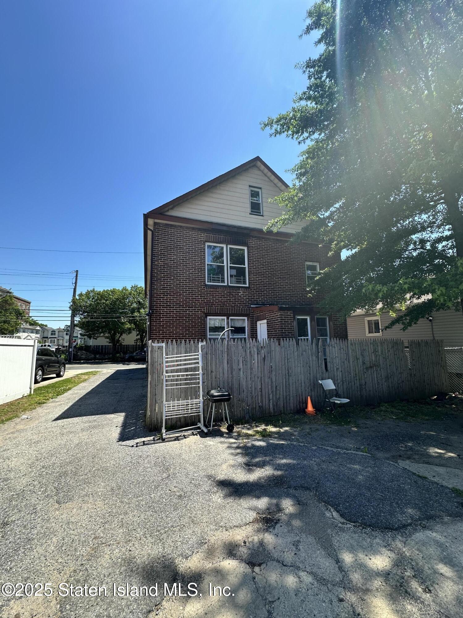 222 Union Avenue 1 Image 3