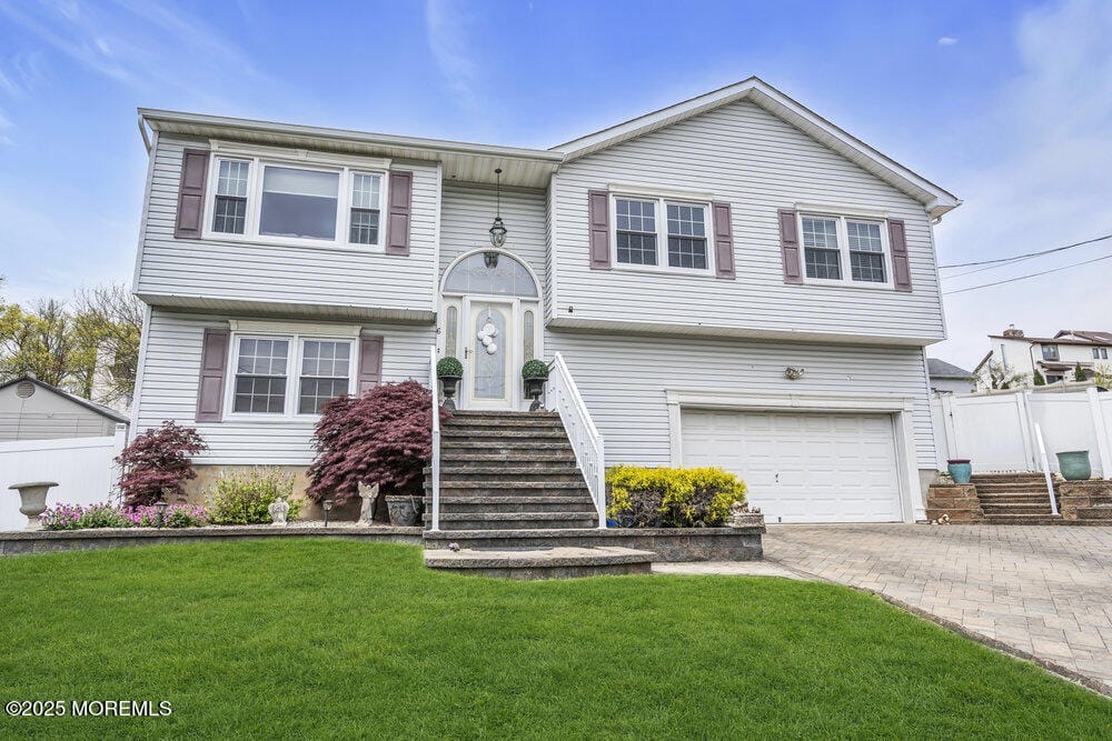 6 Muravski Court, South River, NJ, 08882