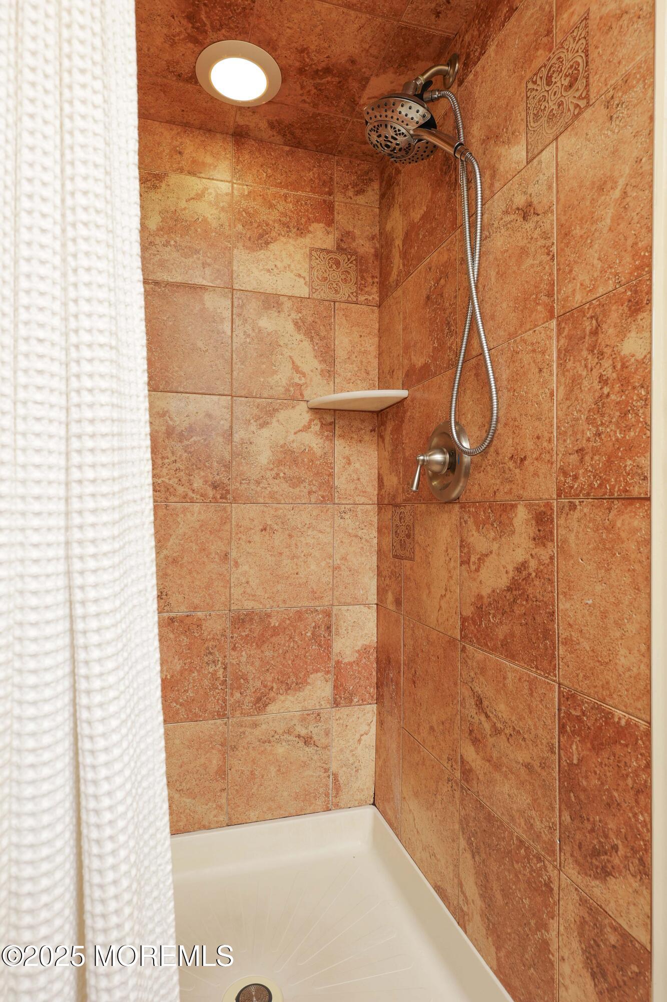 2 Nassau Place, Middletown, NJ, 07748 image 24