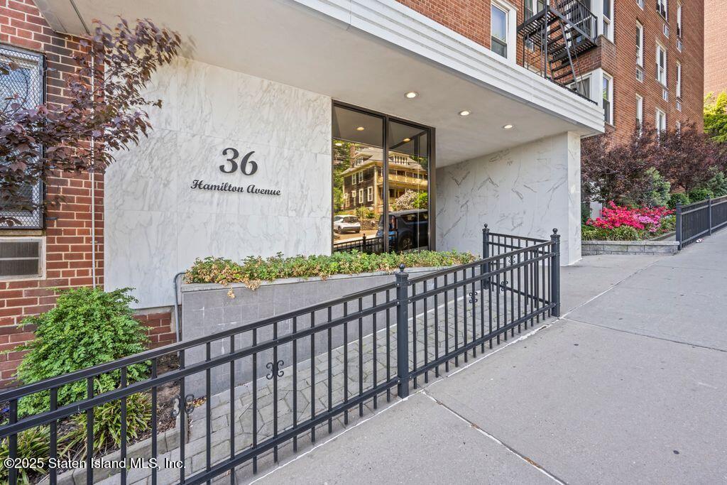 36 Hamilton 6t, Staten Island, NY, 10301