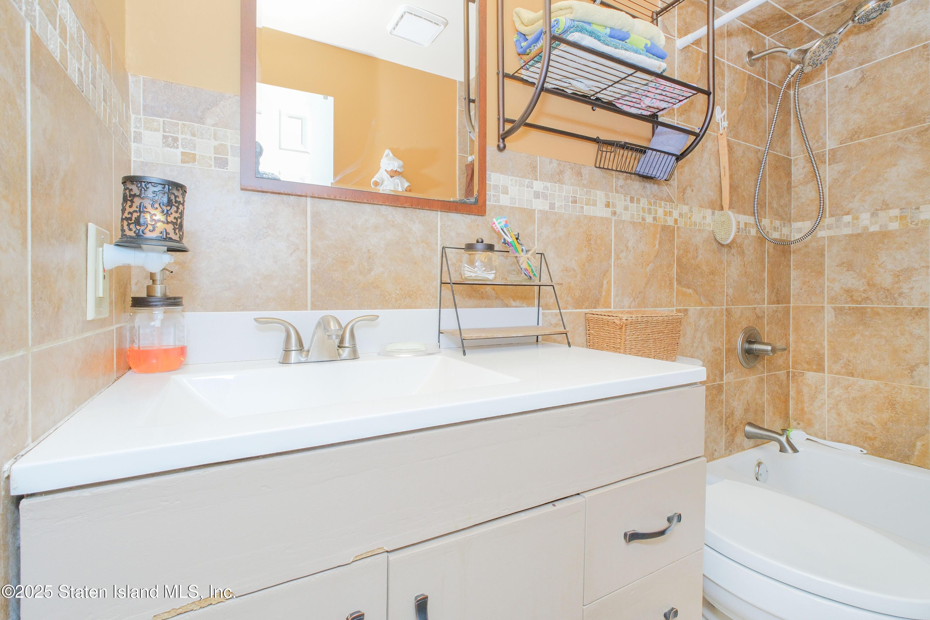 17 Country Lane, Staten Island, NY, 10312 image 15