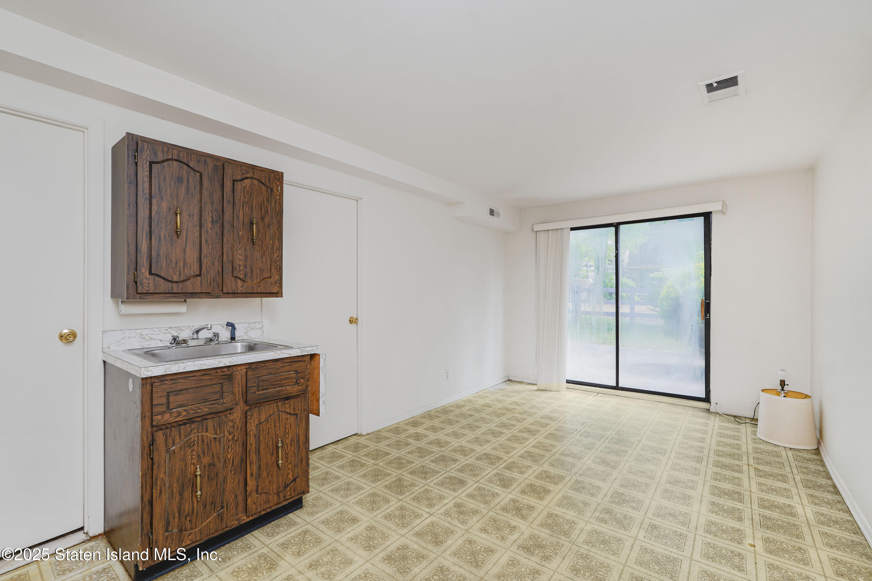 90 Dogwood Lane, Staten Island, NY, 10305 image 20