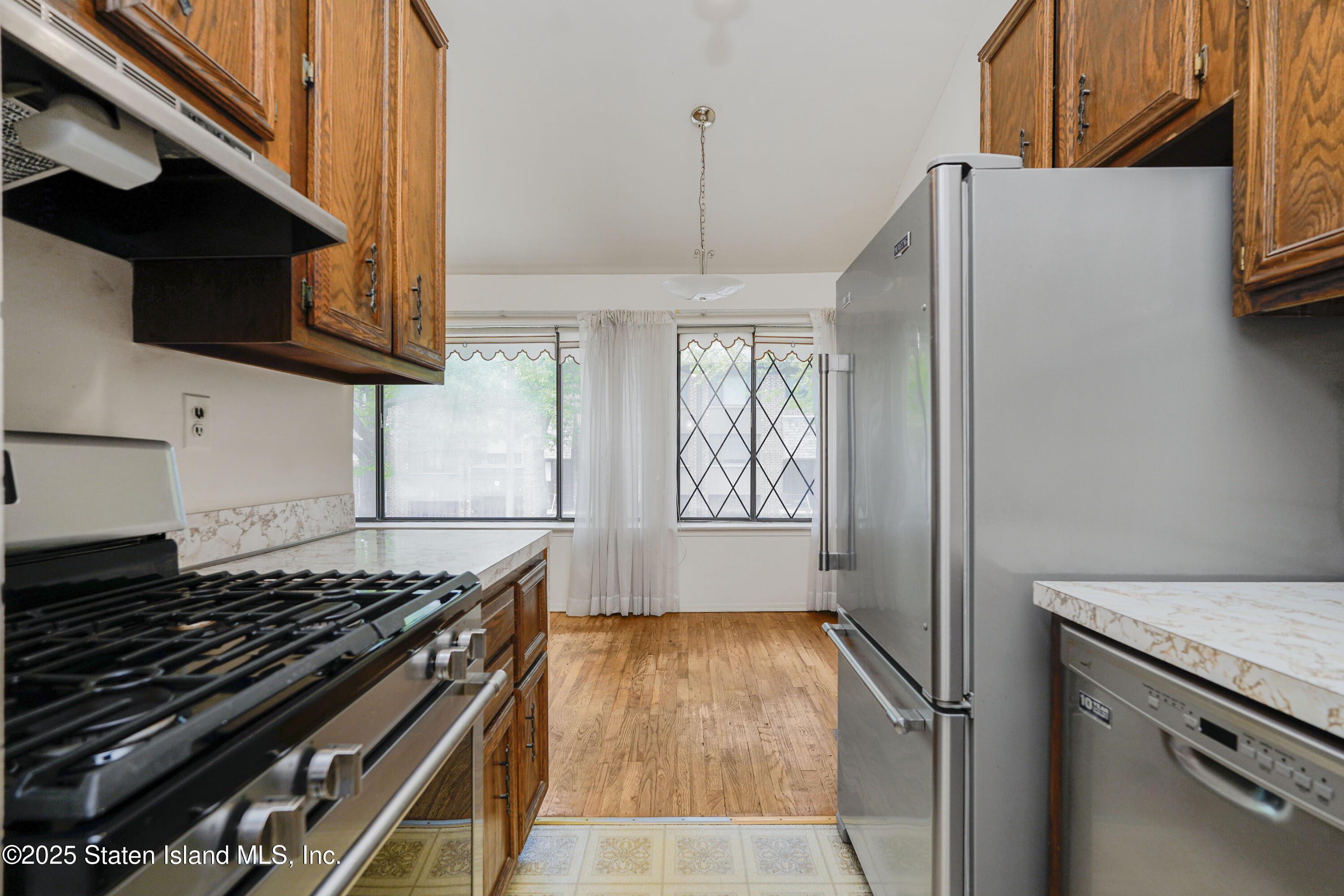 90 Dogwood Lane, Staten Island, NY, 10305 image 12