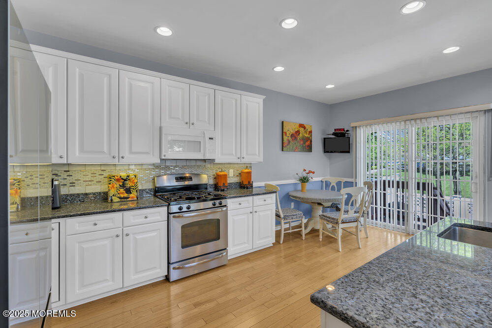 7 Hummingbird Drive, Manalapan, NJ, 07726 image 15