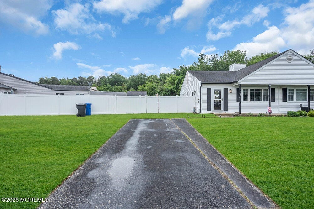 2090 Lamplighter Drive, Toms River, NJ, 08753